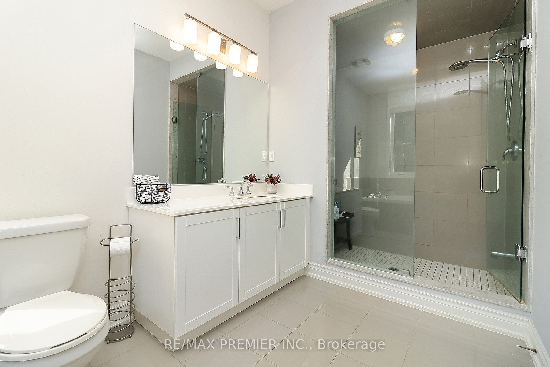 39 Caliber Court Property Photo 11