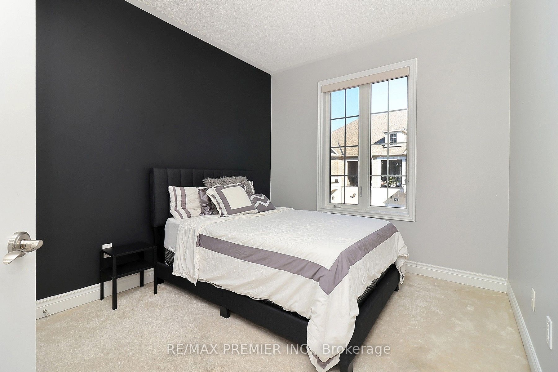 39 Caliber Court Property Photo 13