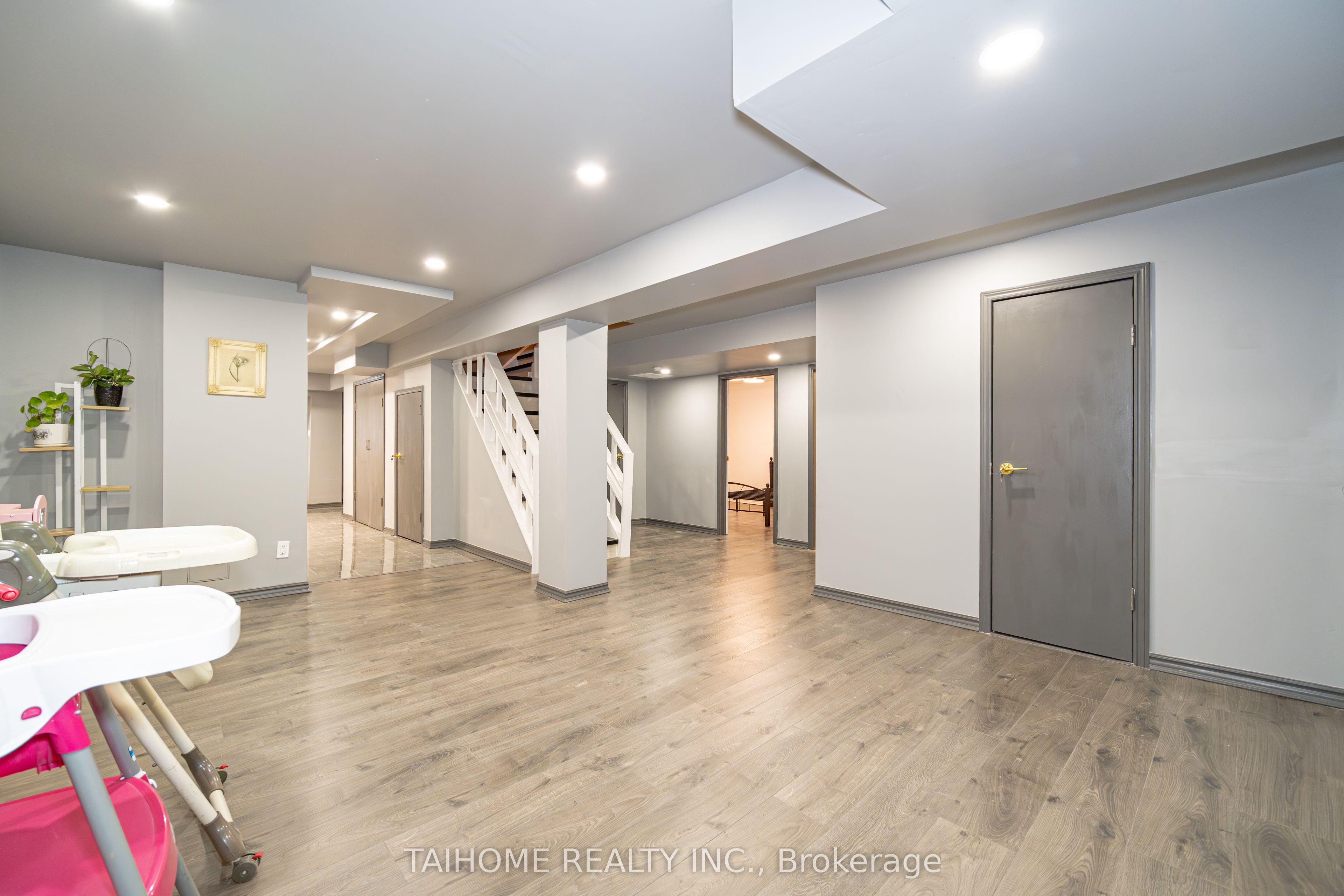 96 Lamar Street Property Photo 16