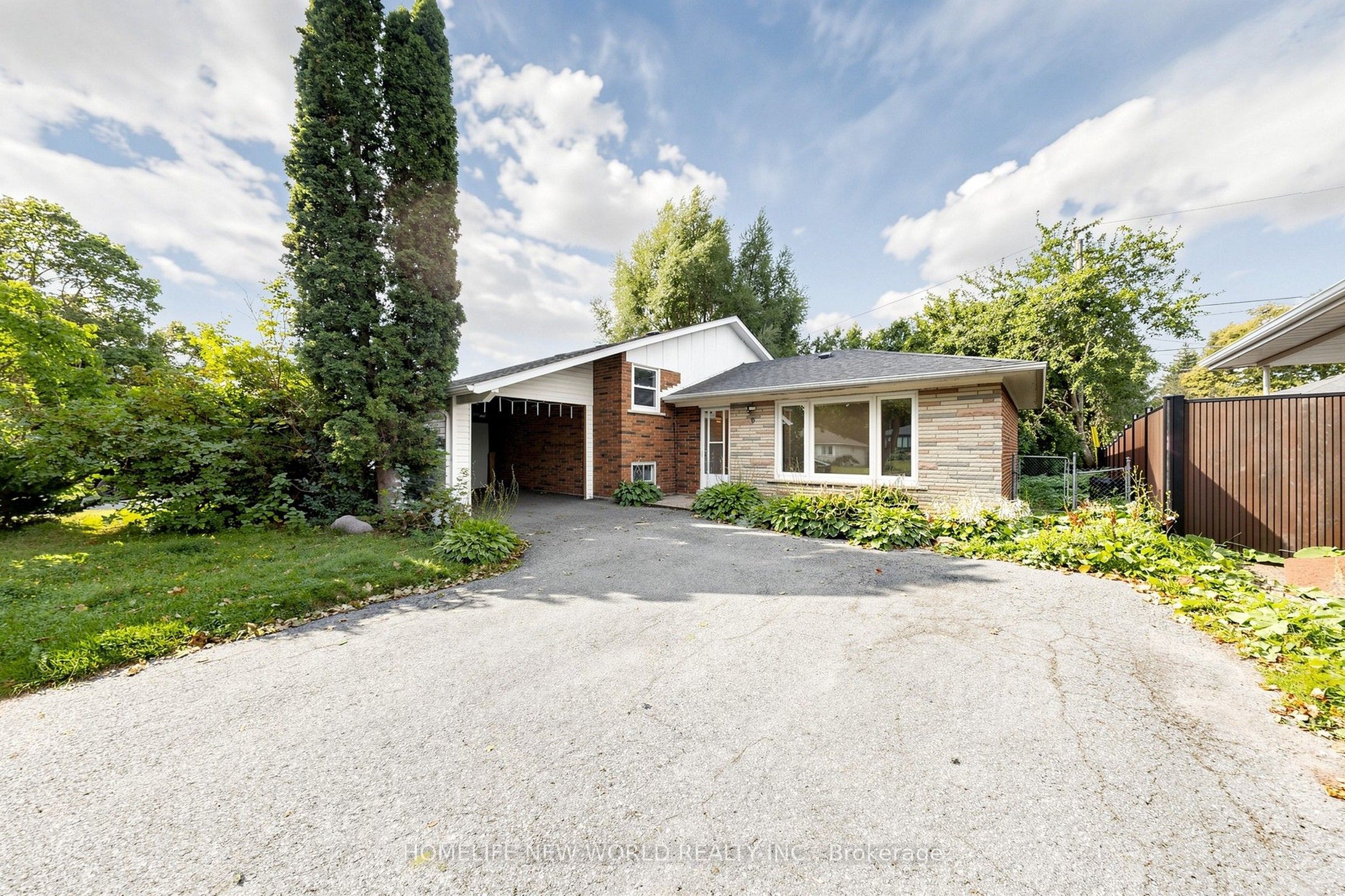 6 Valleycrest Avenue Property Photo 2
