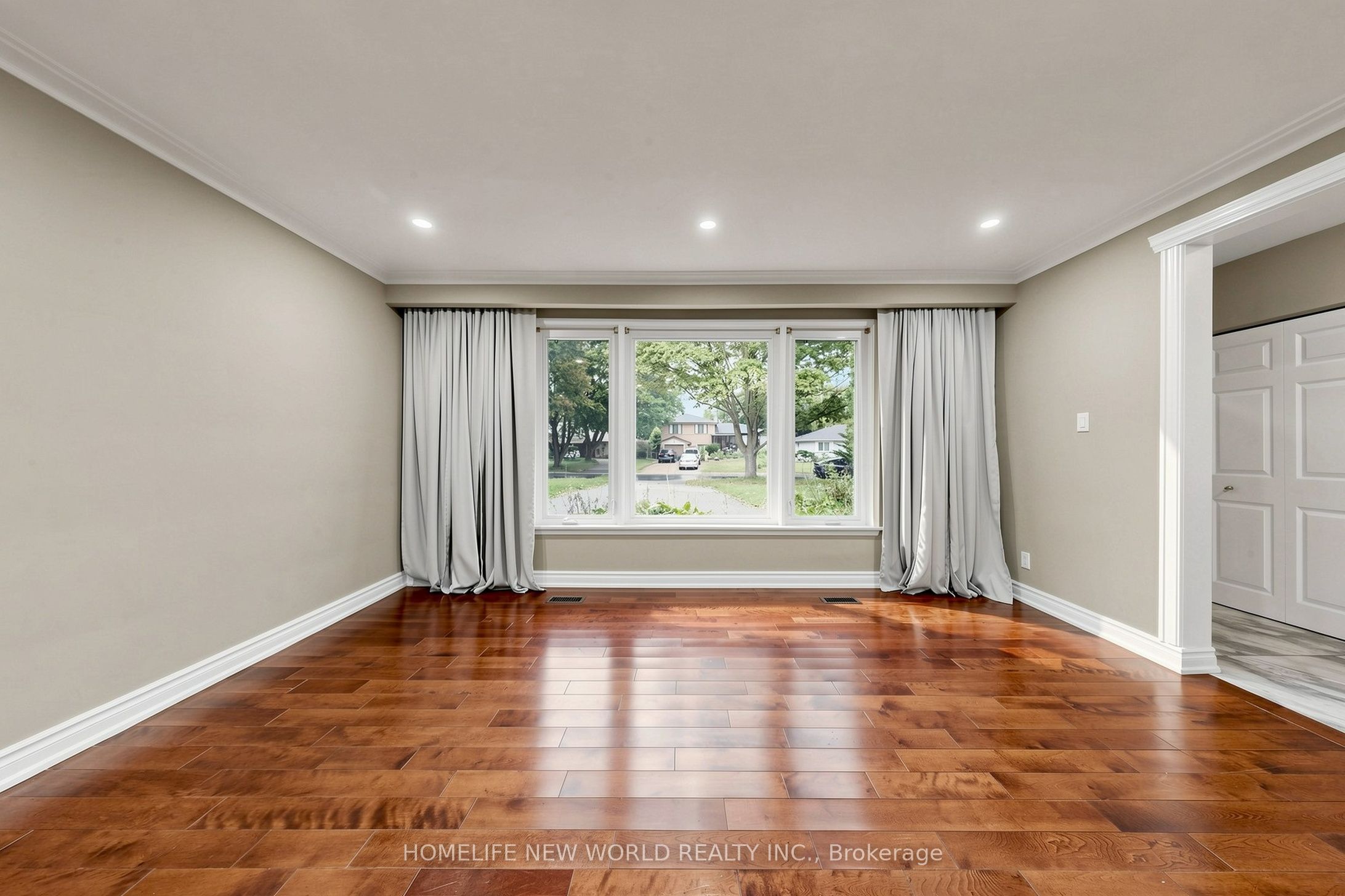 6 Valleycrest Avenue Property Photo 7