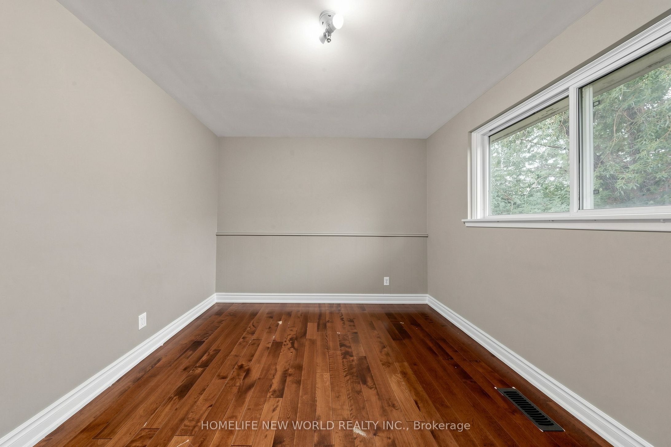 6 Valleycrest Avenue Property Photo 25