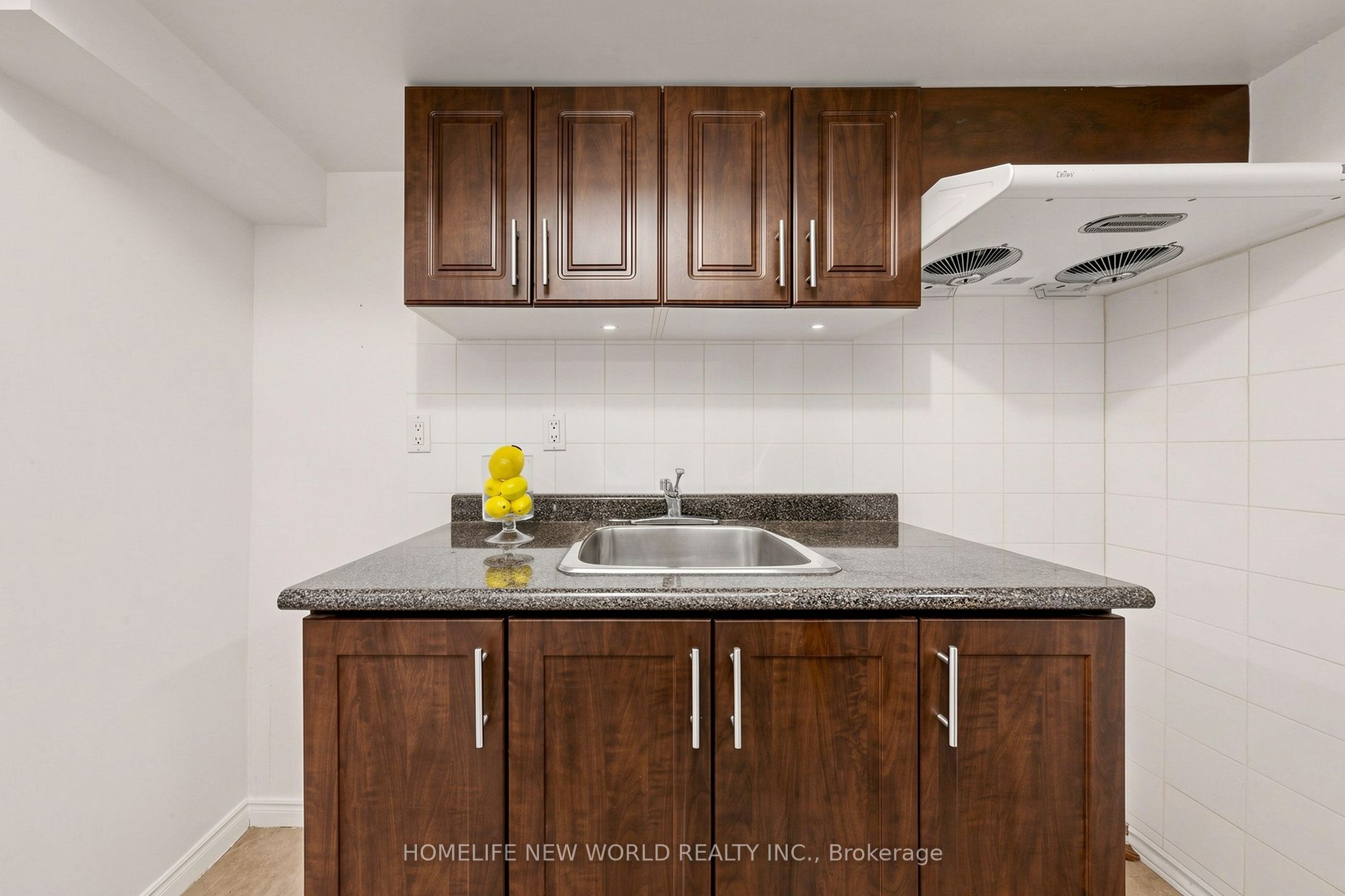 6 Valleycrest Avenue Property Photo 35