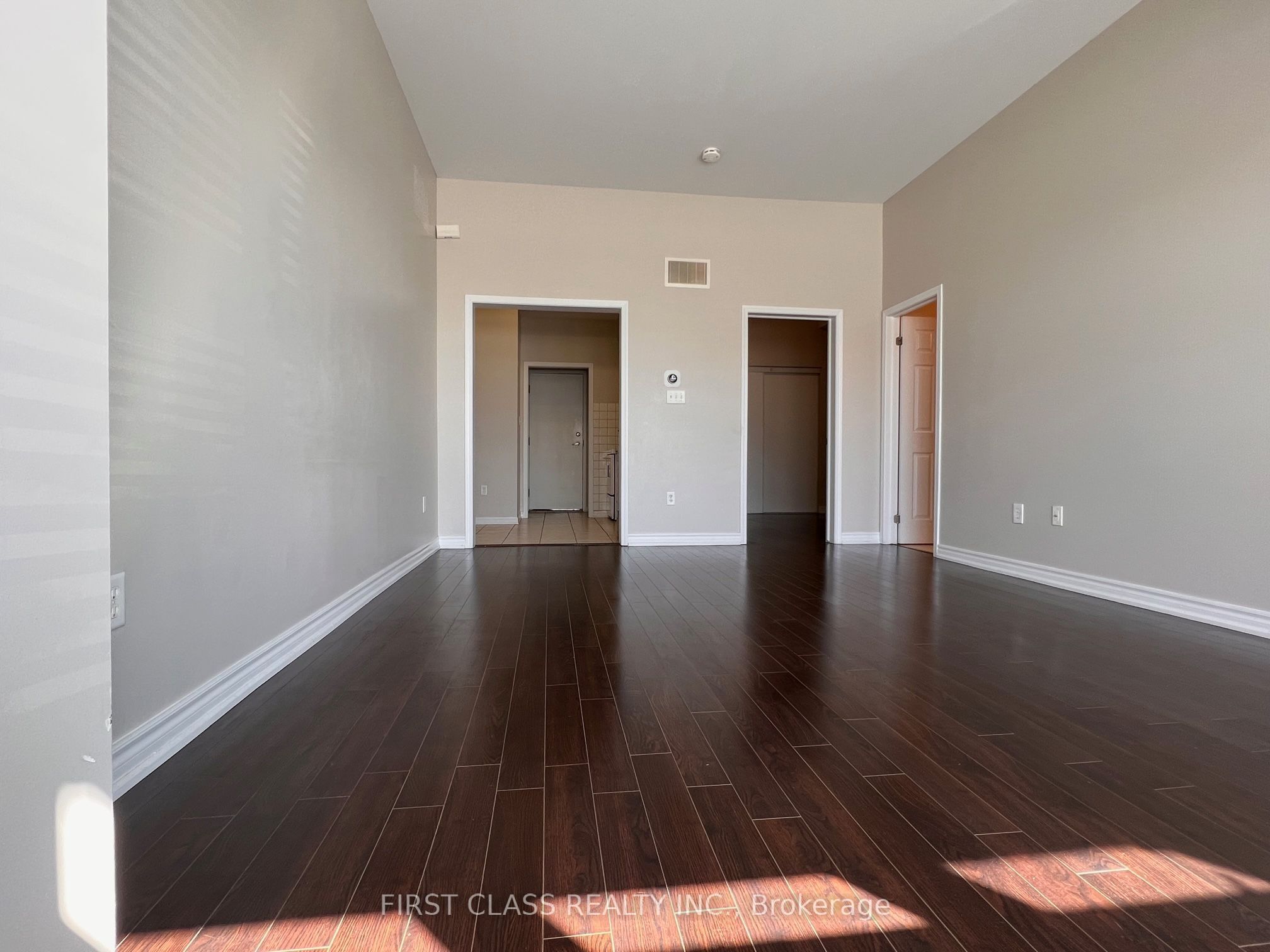 3038 Bur Oak Avenue 2 Property Photo 4