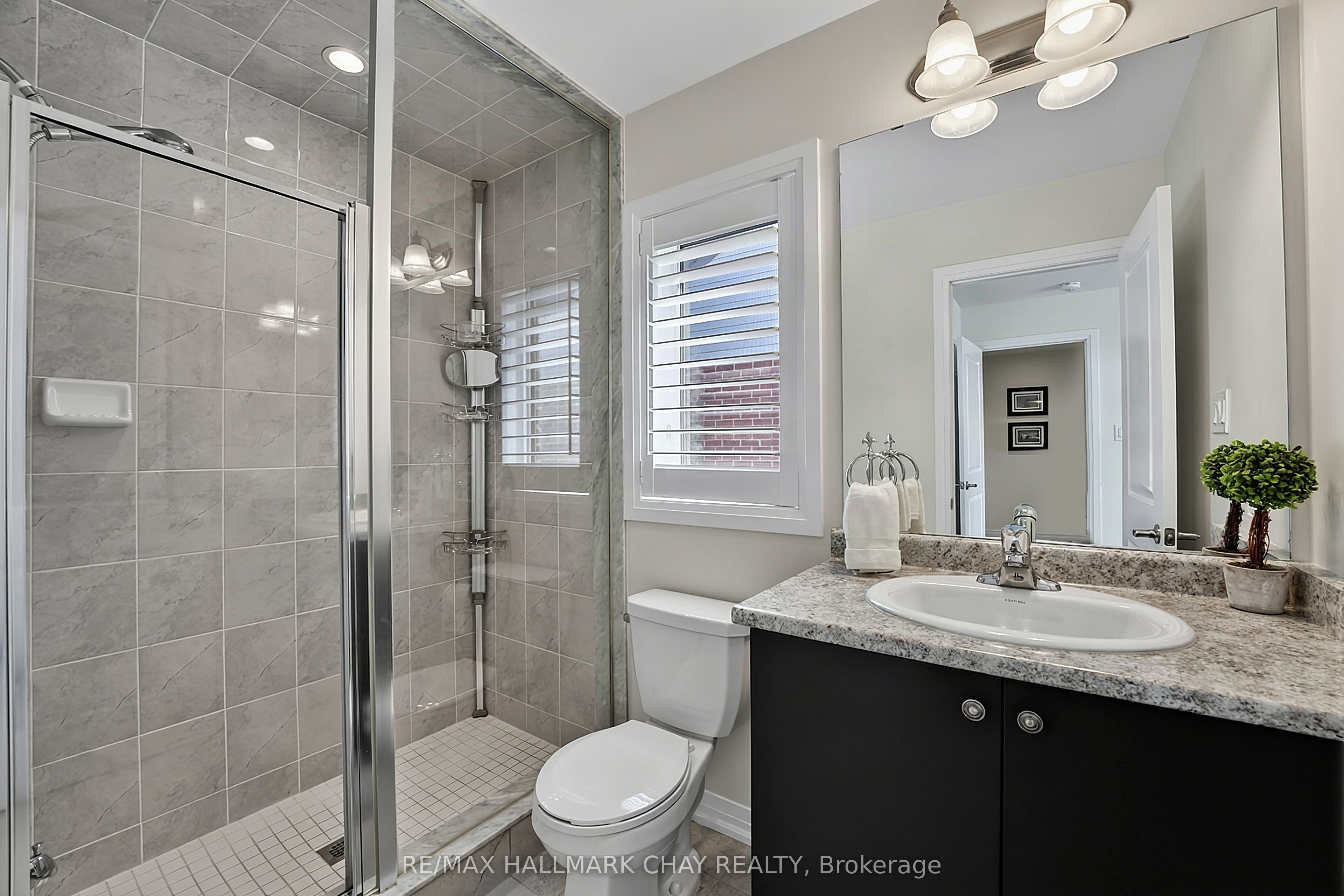 1709 Emberton Way Property Photo 27
