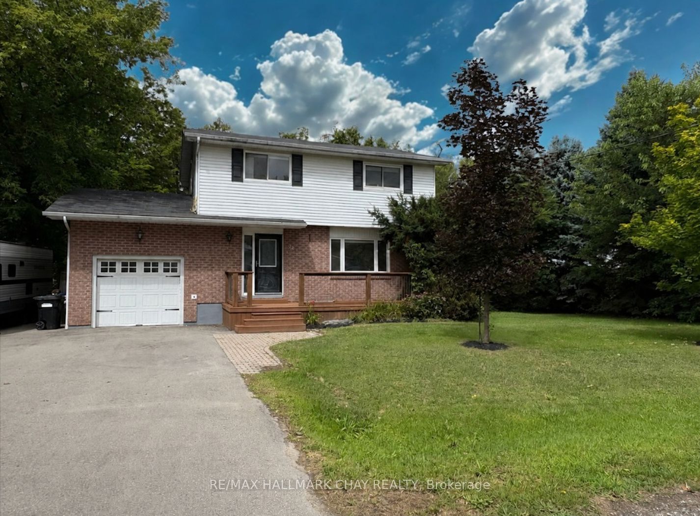 34 Boyne Crescent Property Photo 1