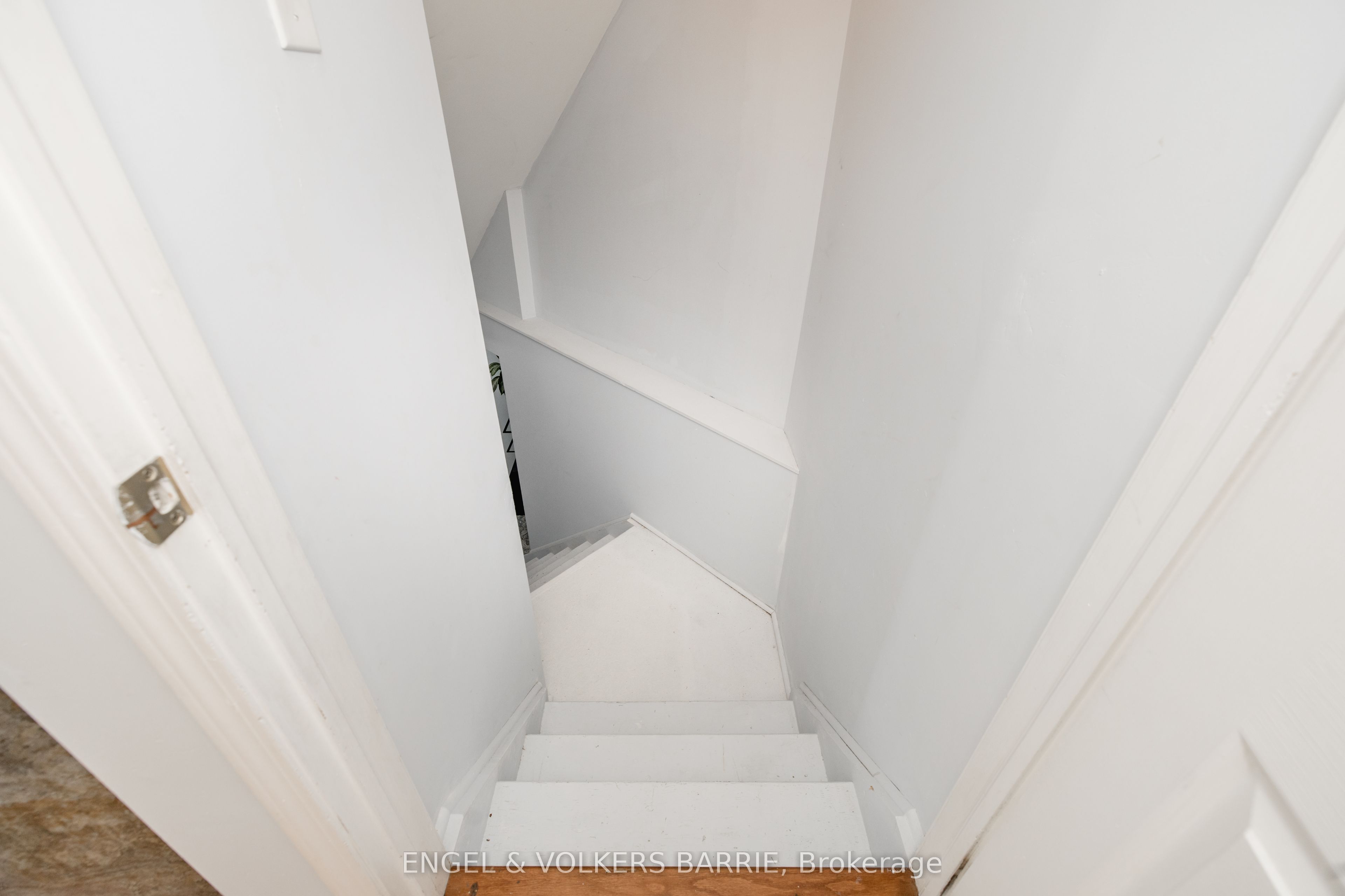 1376 Rankin Way Property Photo 27