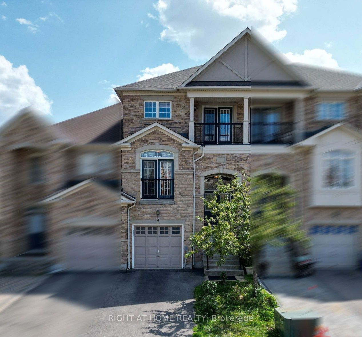 11 Littleriver Court