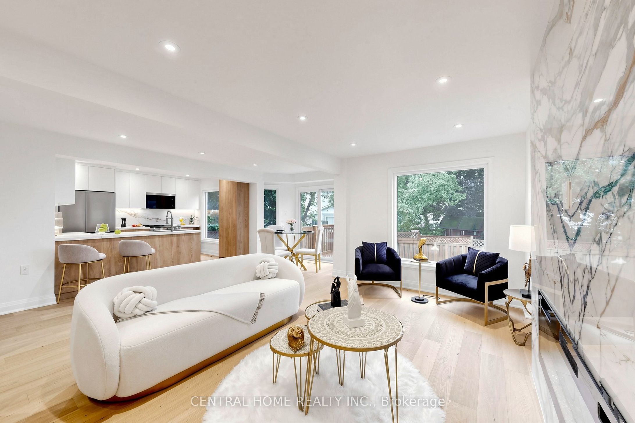 15 Closs Square Property Photo 11