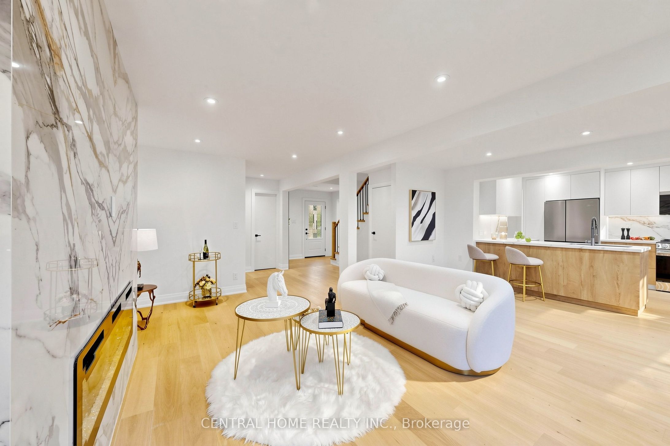 15 Closs Square Property Photo 12