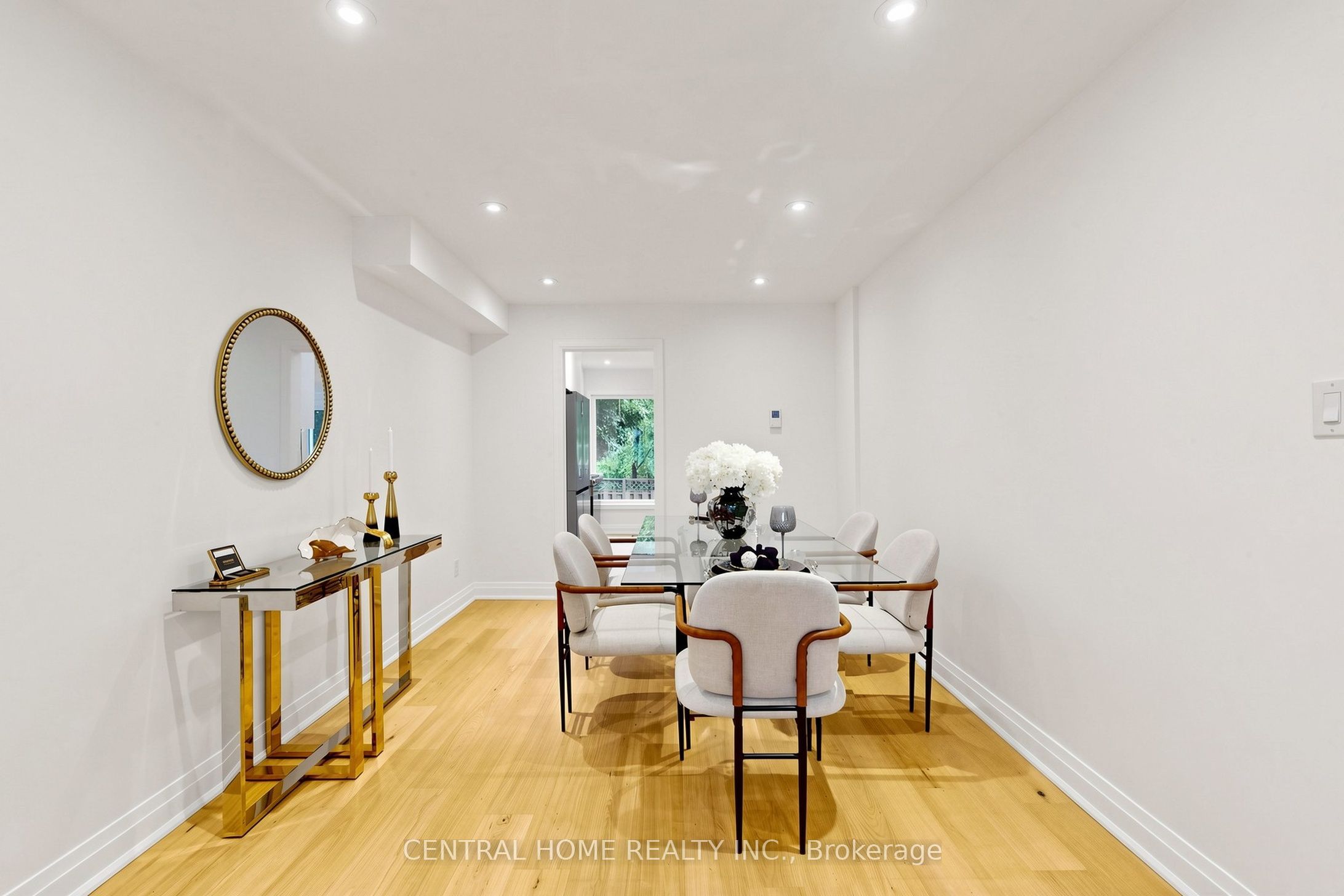 15 Closs Square Property Photo 15