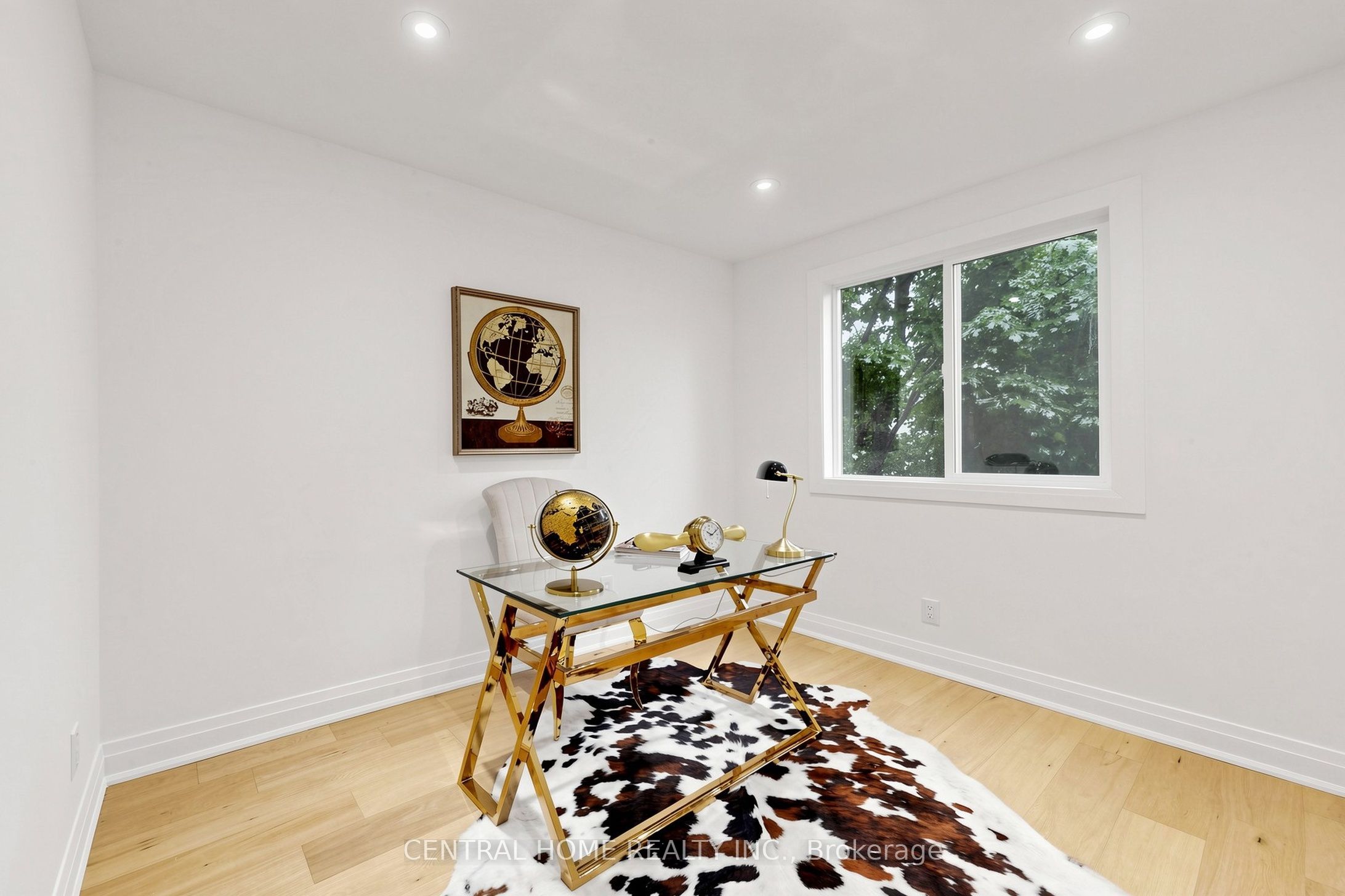 15 Closs Square Property Photo 33