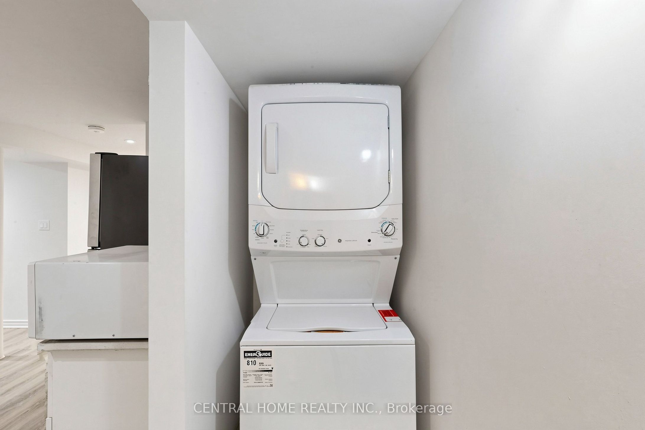 15 Closs Square Property Photo 47