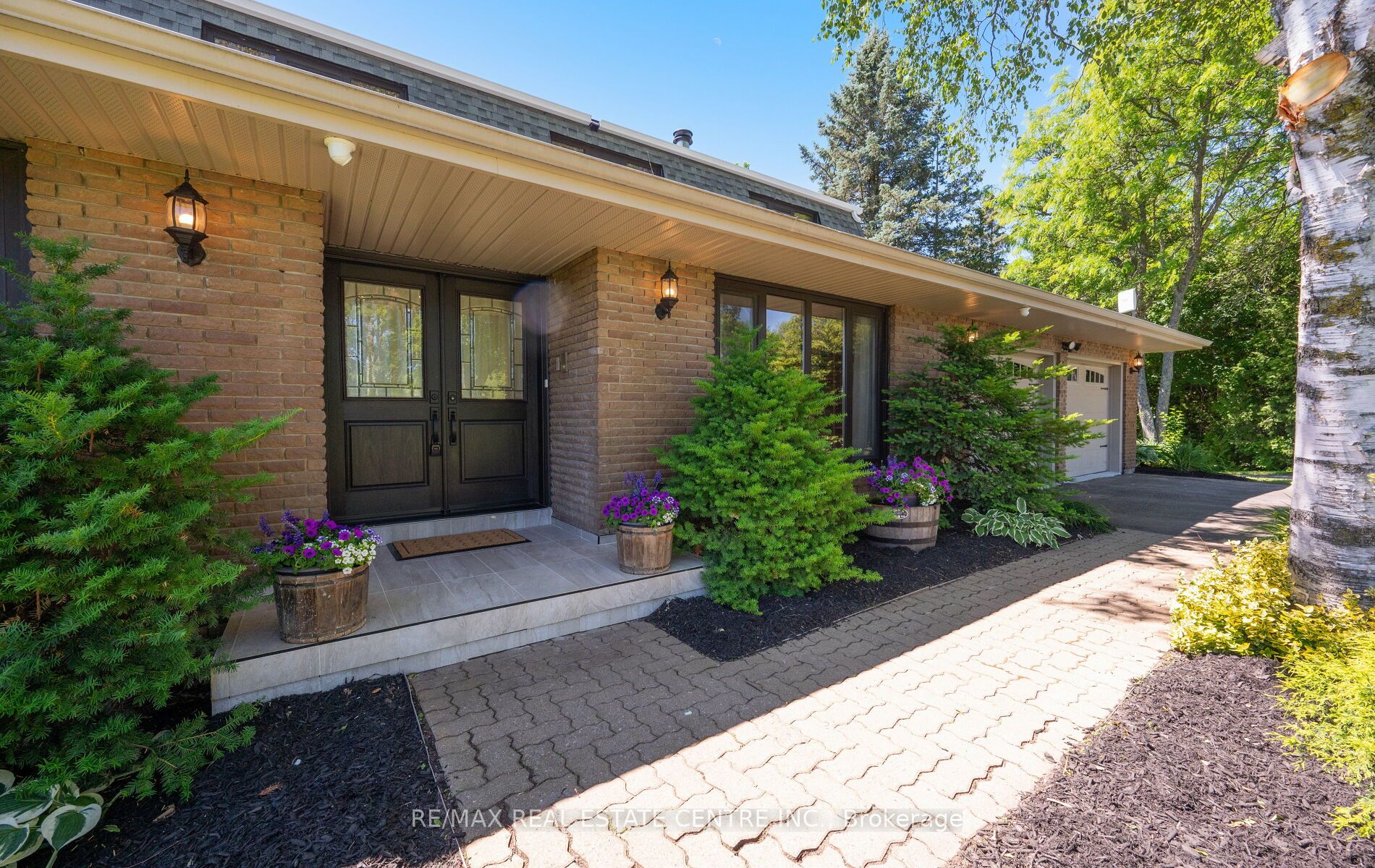 6375 17th Sideroad Property Photo 12