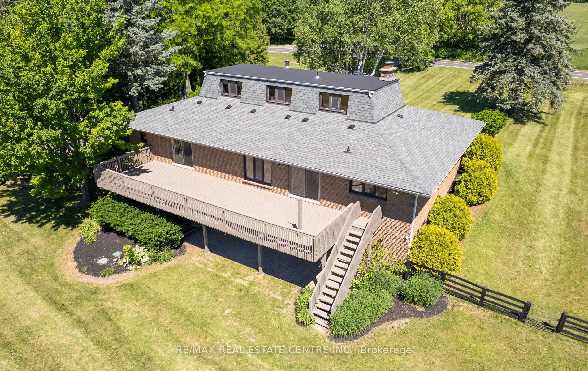 6375 17th Sideroad Property Photo 41