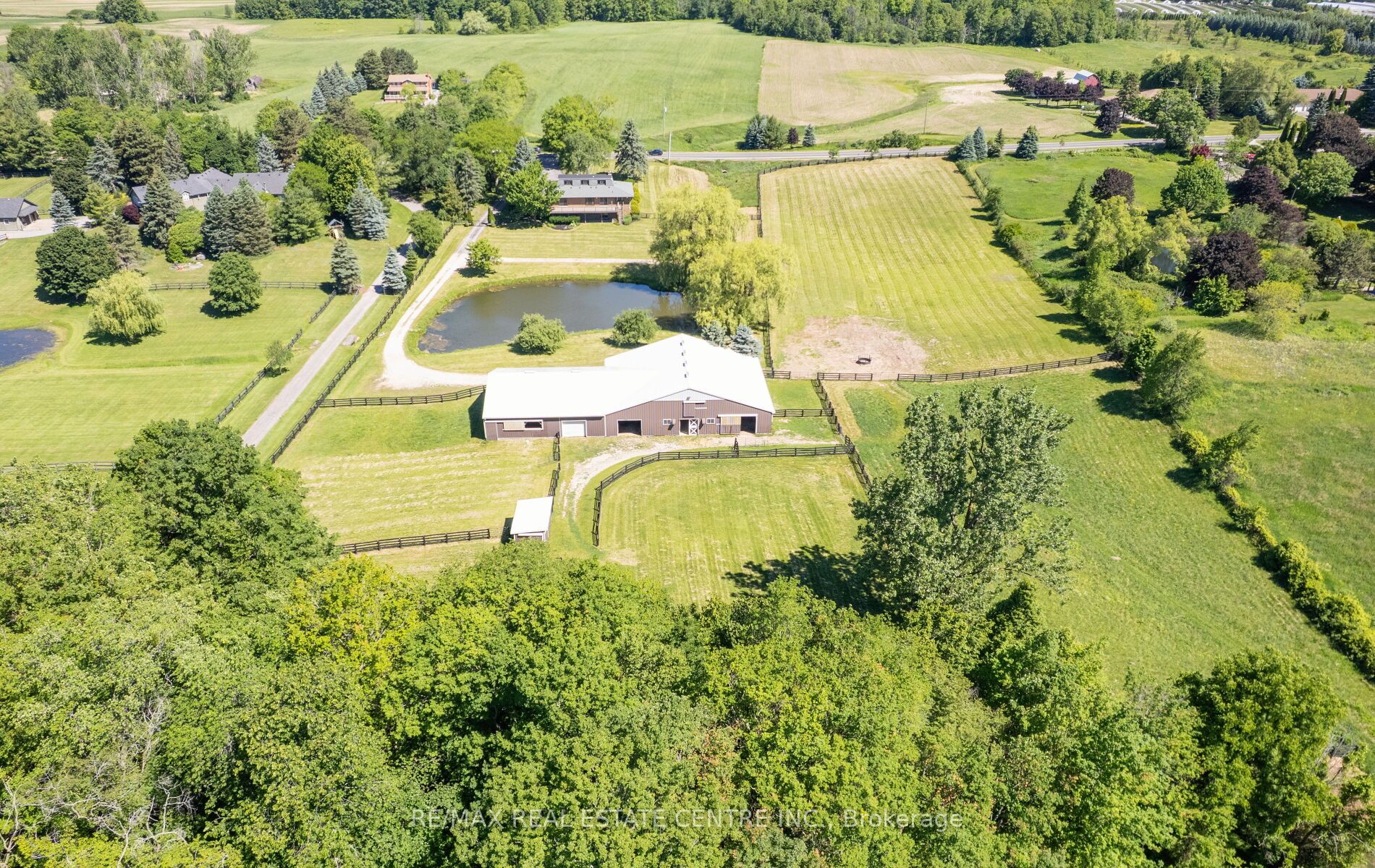 6375 17th Sideroad Property Photo 48
