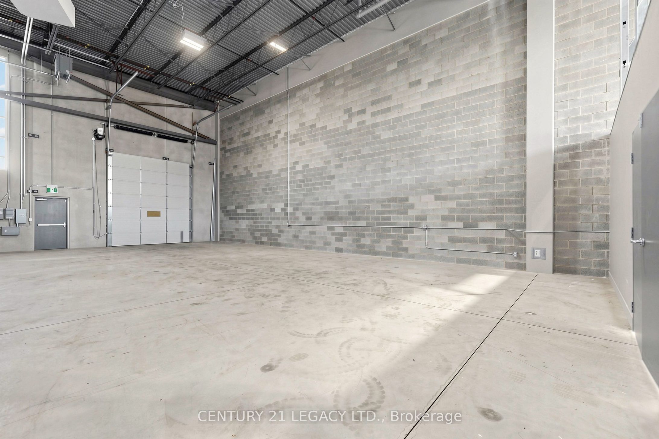10950 Woodbine Avenue Unit 11 Property Photo 15