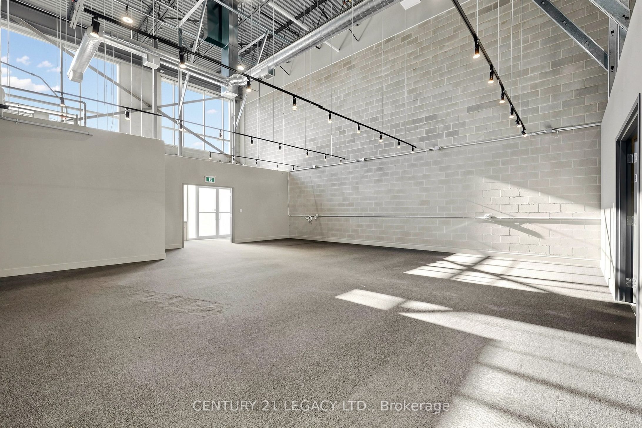 10950 Woodbine Avenue Unit 11 Property Photo 16