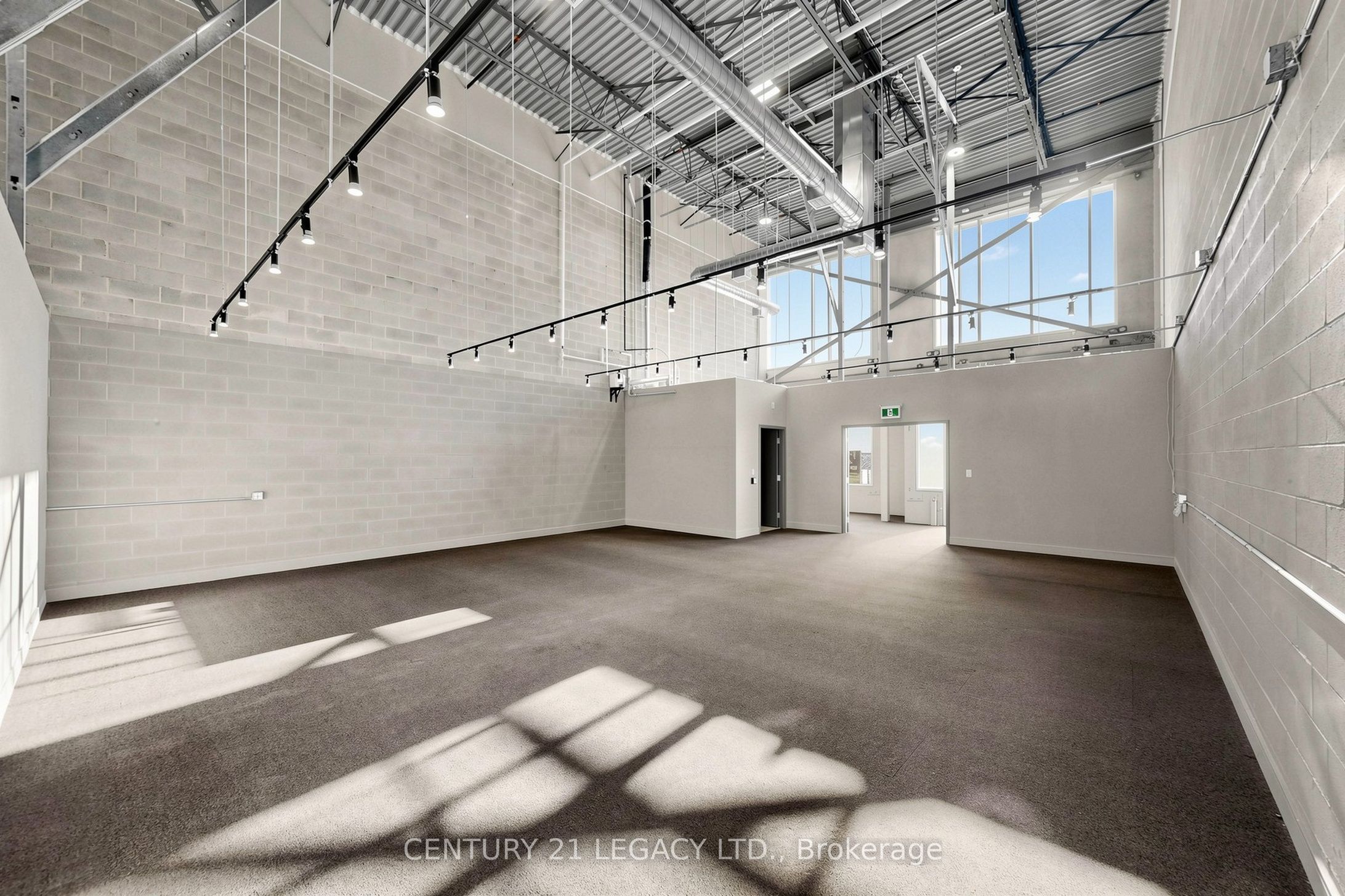 10950 Woodbine Avenue Unit 11 Property Photo 18