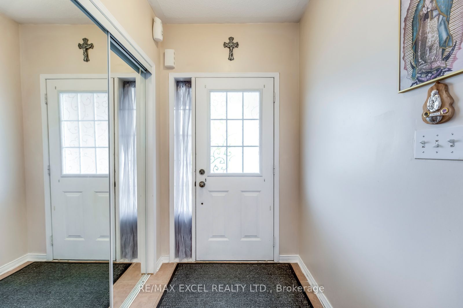 50 Casabel Drive Property Photo 3