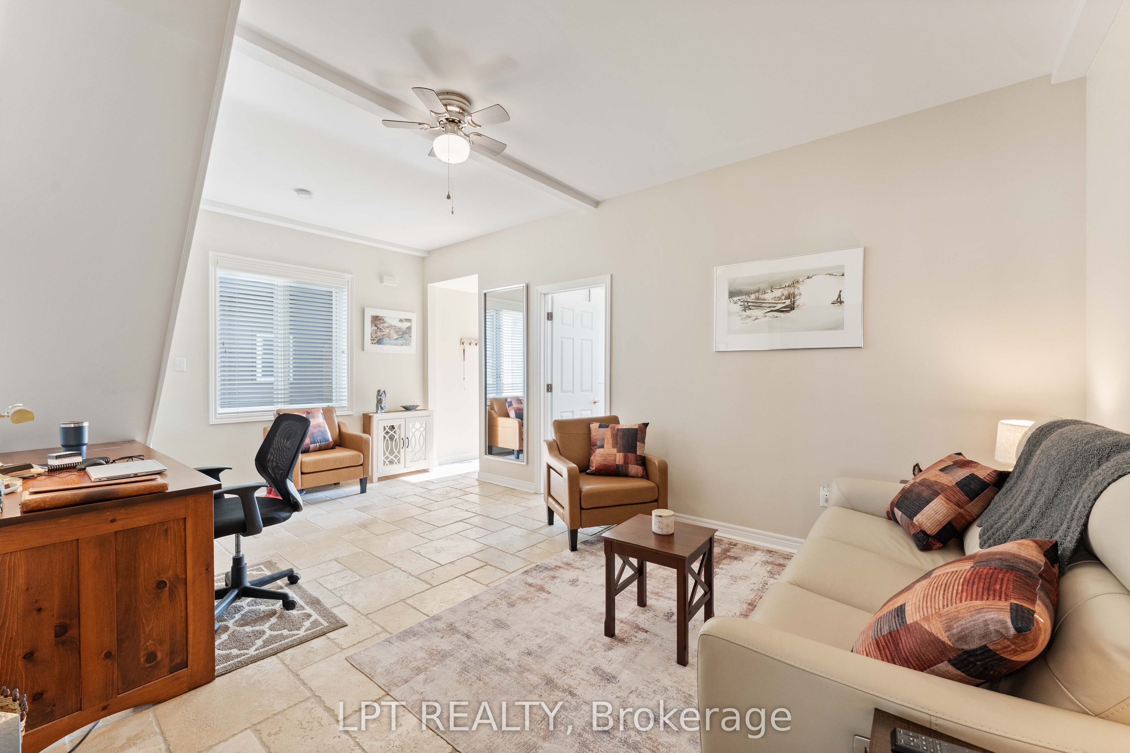 357 Lake Drive N Property Photo 20