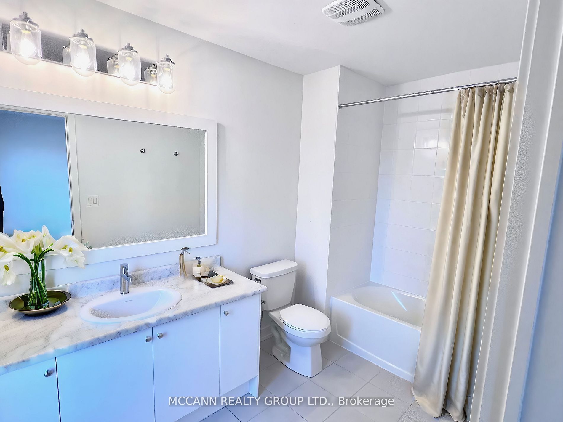 110 Grew Boulevard 4 Property Photo 7