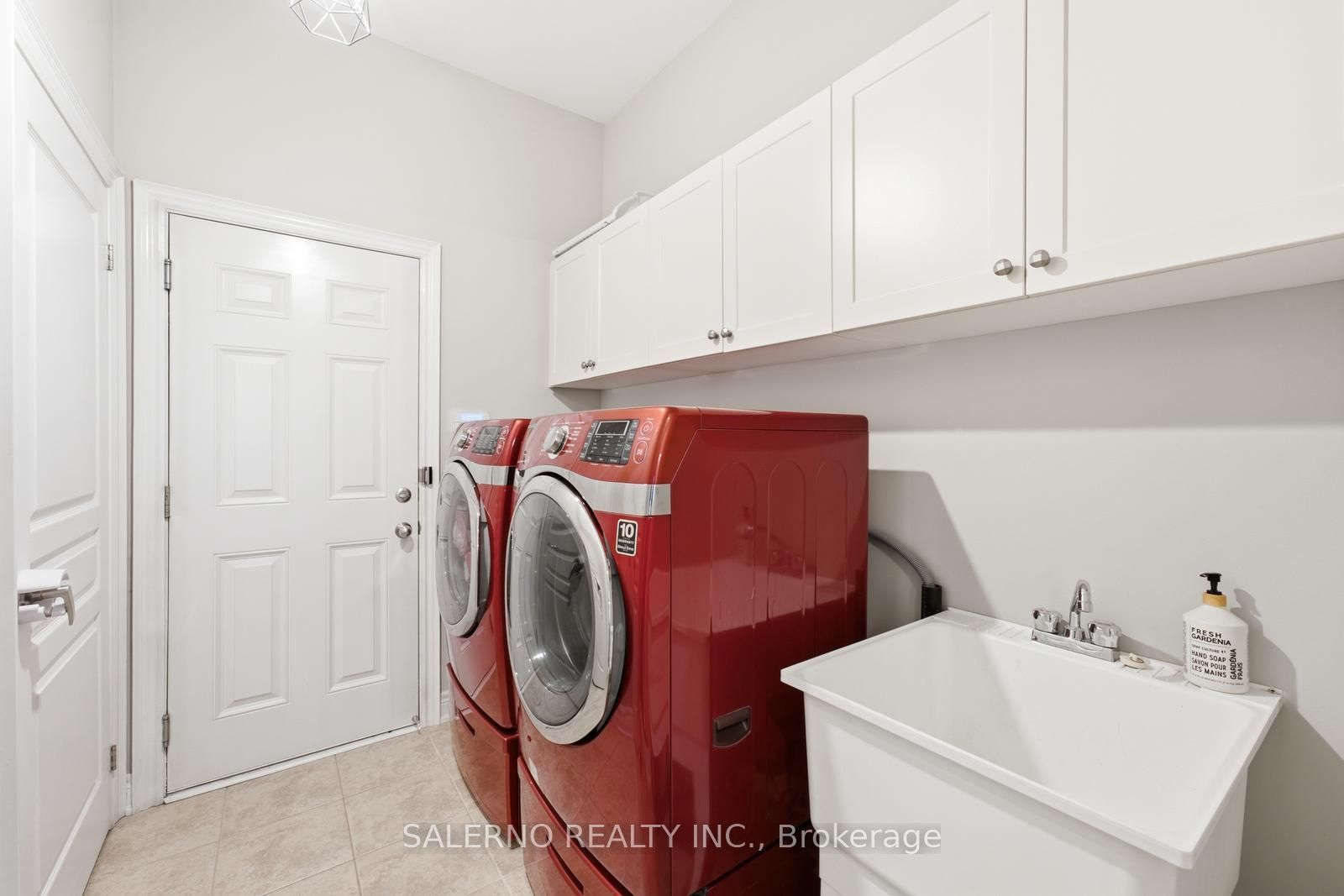 17 Balderson Drive Property Photo 24