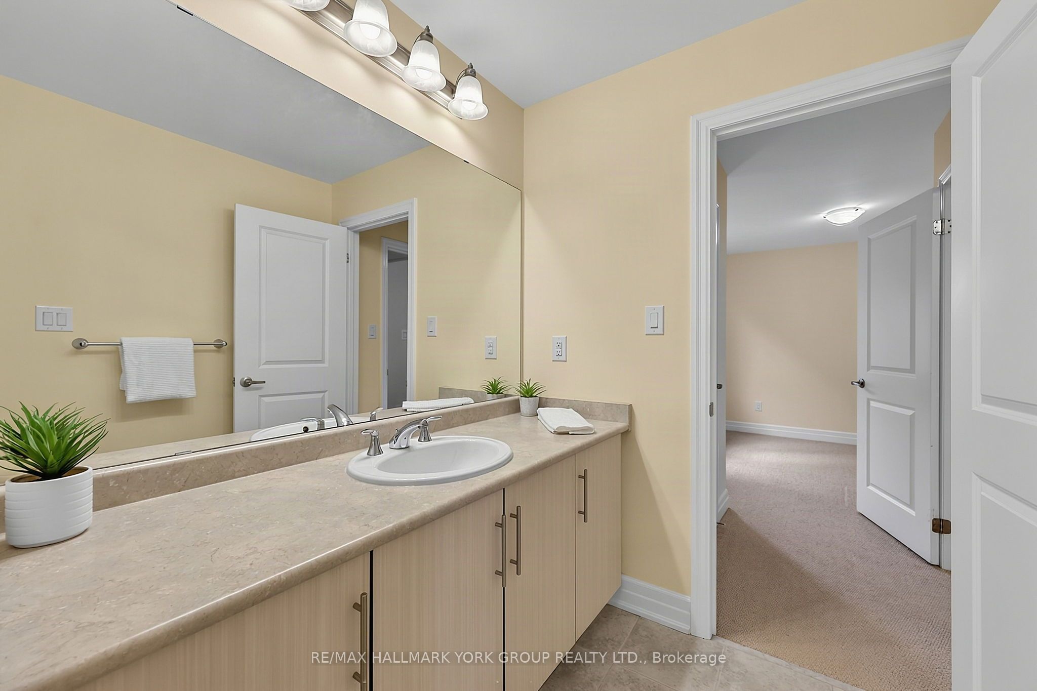 36 Alex Campbell Crescent Property Photo 30