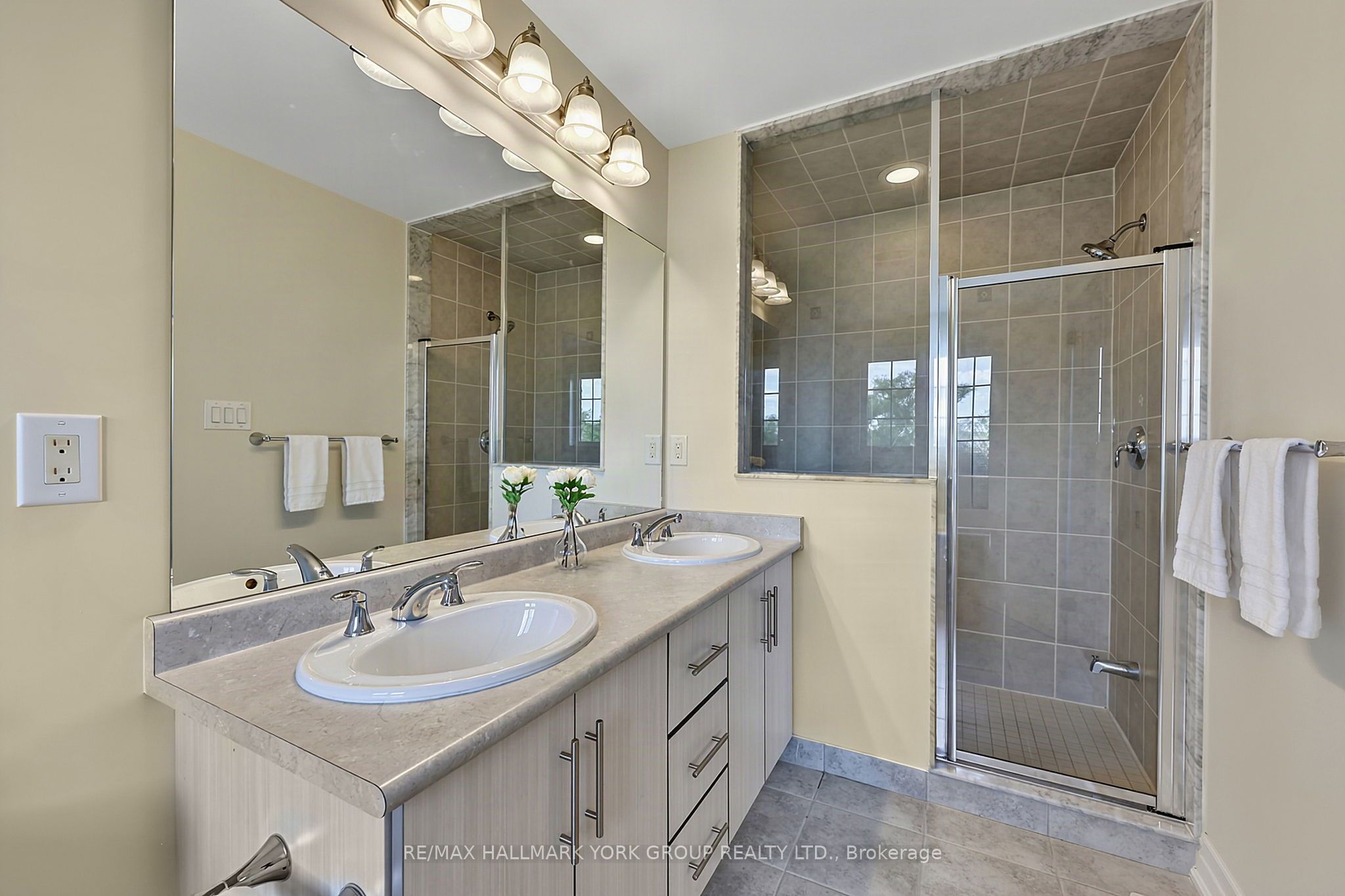 36 Alex Campbell Crescent Property Photo 35