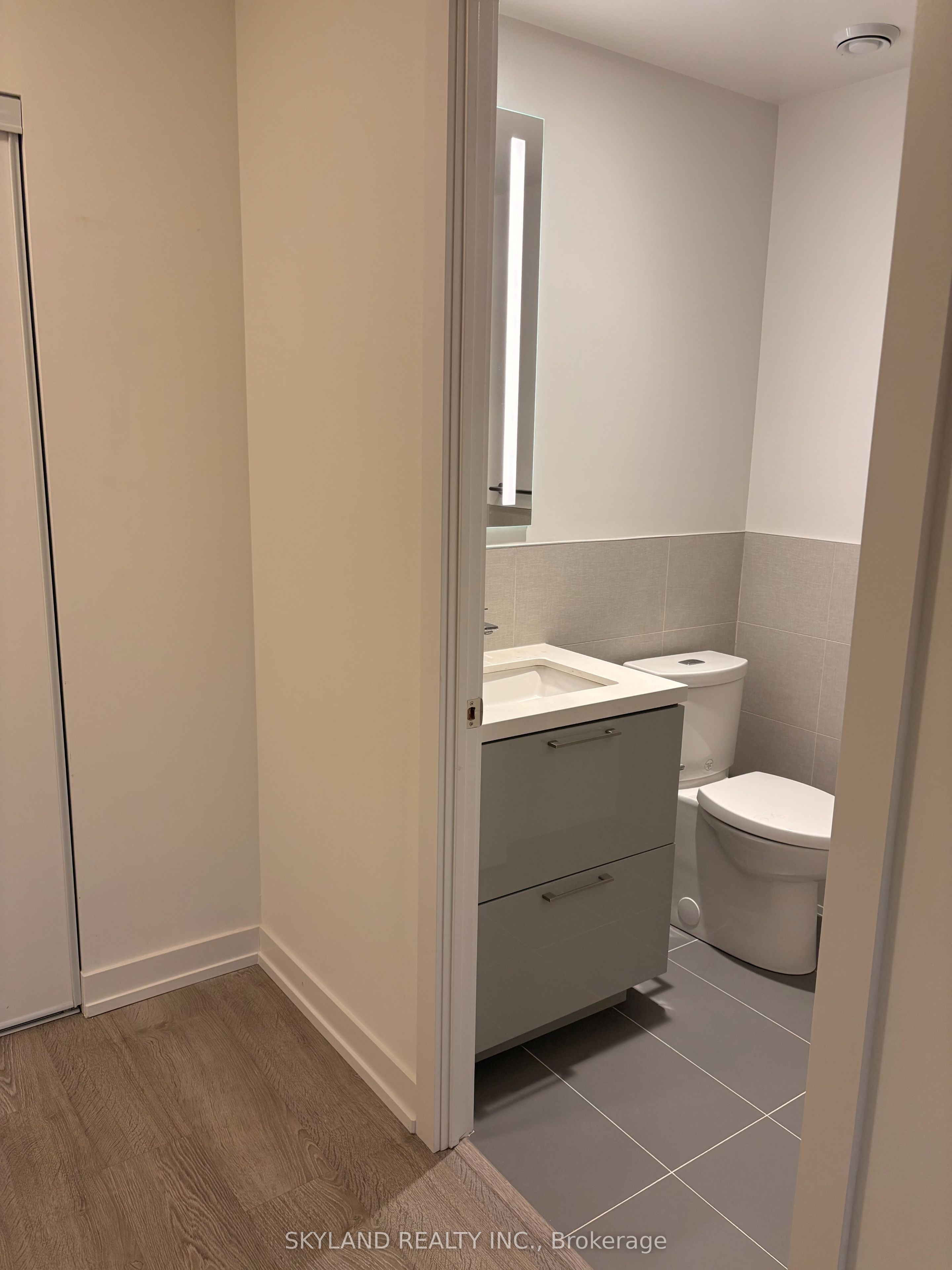 1 Grandview Avenue 510 Property Photo 12