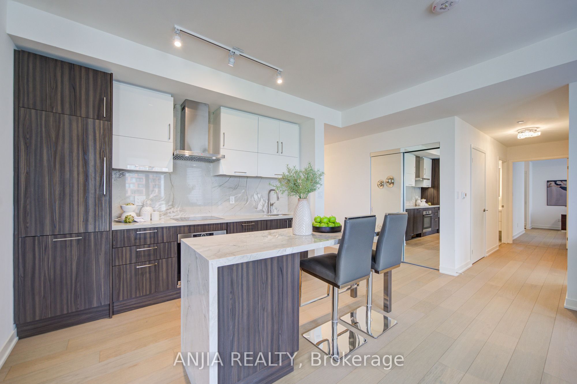 8119 Birchmount Road 1705 Property Photo 19