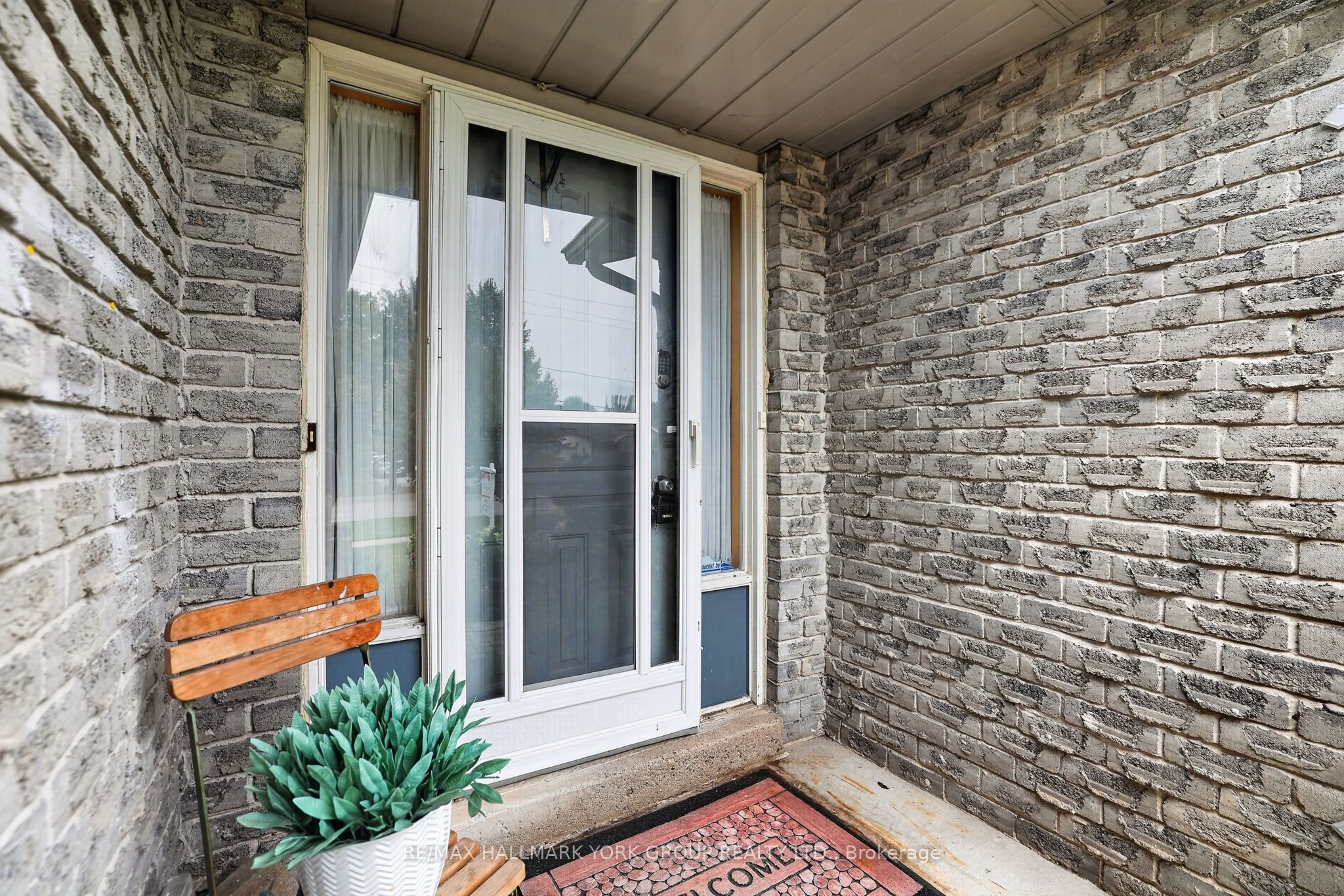 59 Riverglen Drive Property Photo 4
