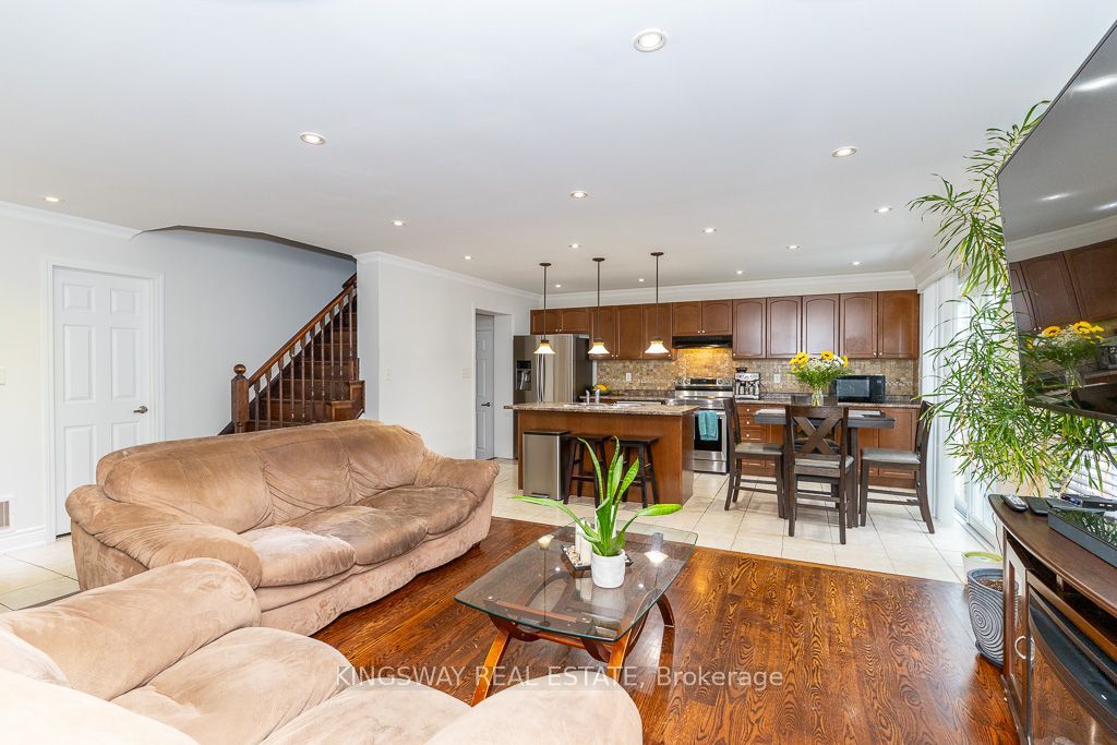 83 Kidd Crescent Property Photo 11
