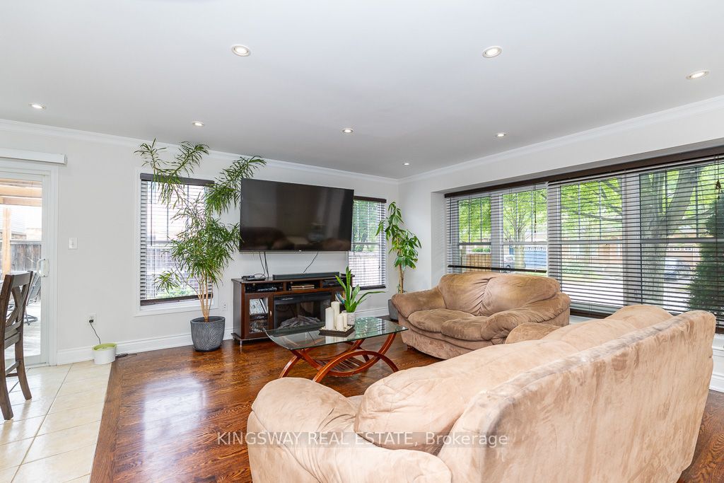 83 Kidd Crescent Property Photo 14