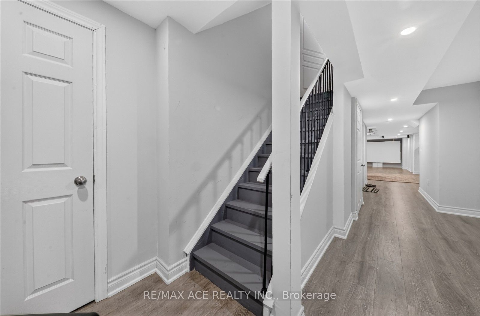 10 Andreeta Drive Property Photo 35