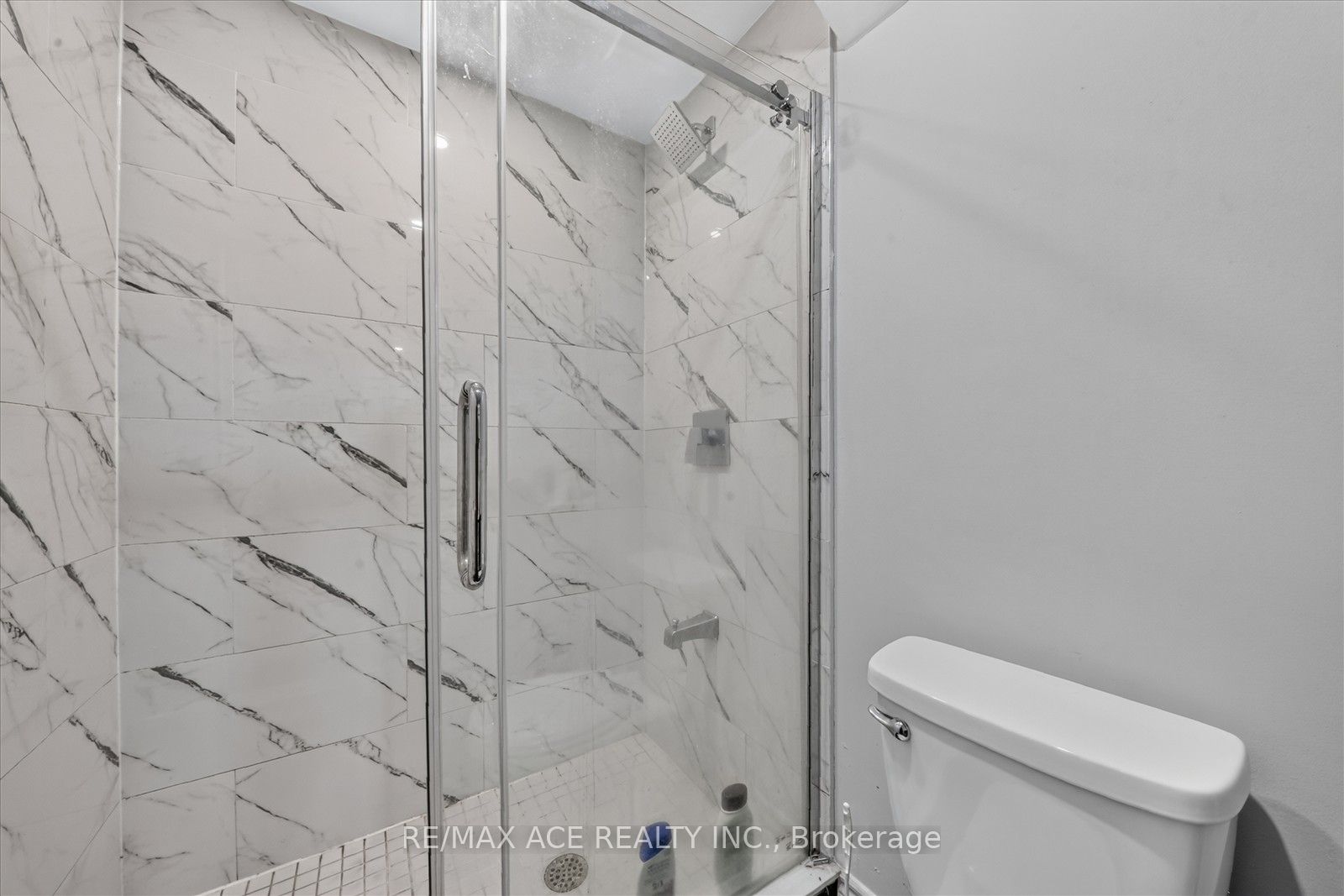 10 Andreeta Drive Property Photo 38