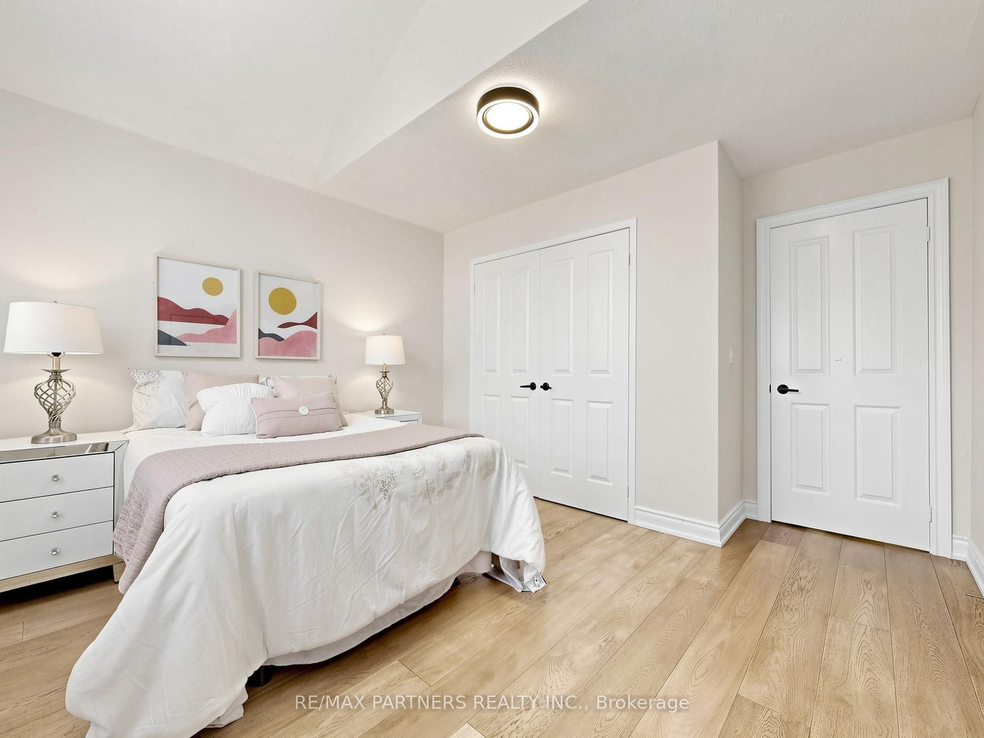 21 Russell Hill Road Property Photo 26