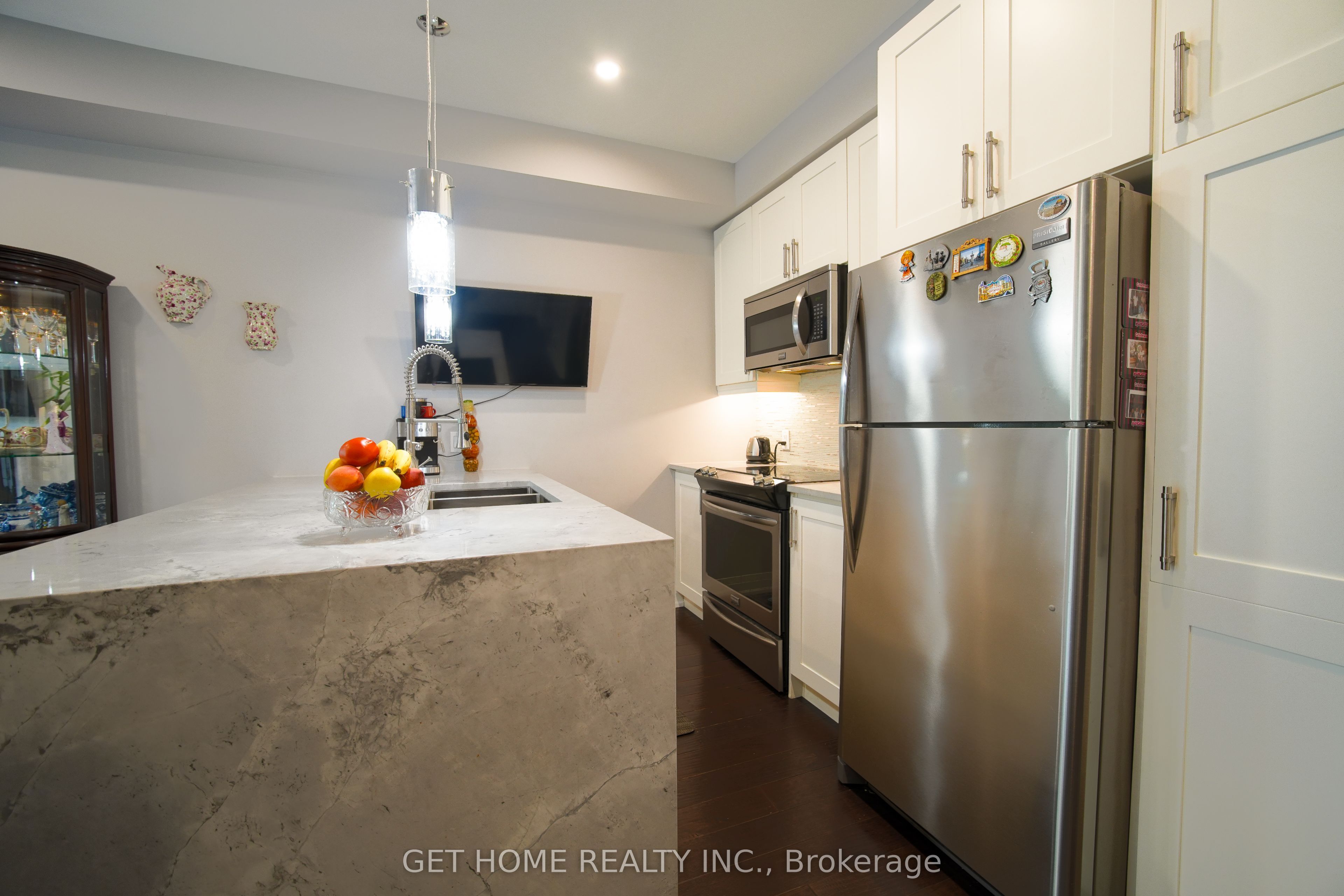 8169 Kipling Avenue E 22 Property Photo 11