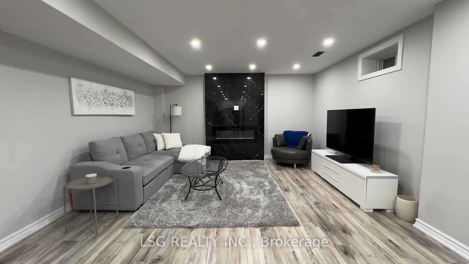 19 Tesla Crescent Basement Property Photo 1