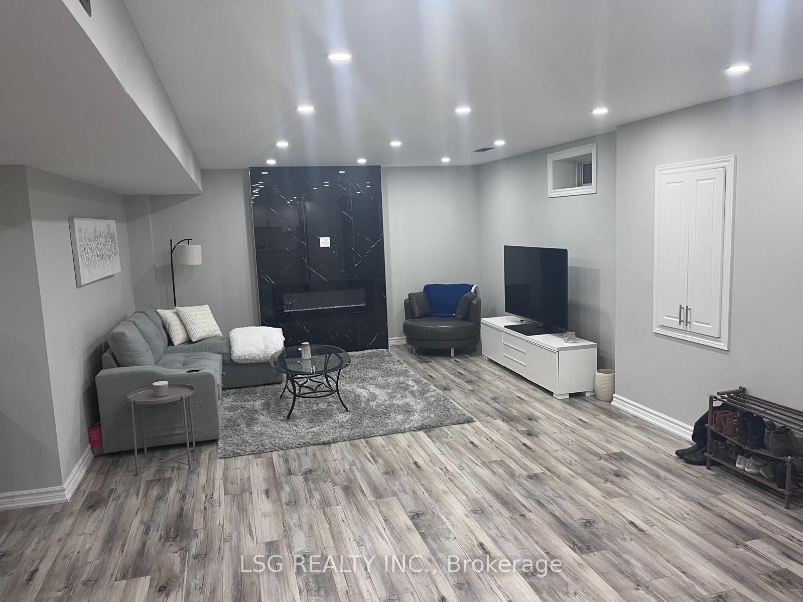 19 Tesla Crescent Basement Property Photo 2