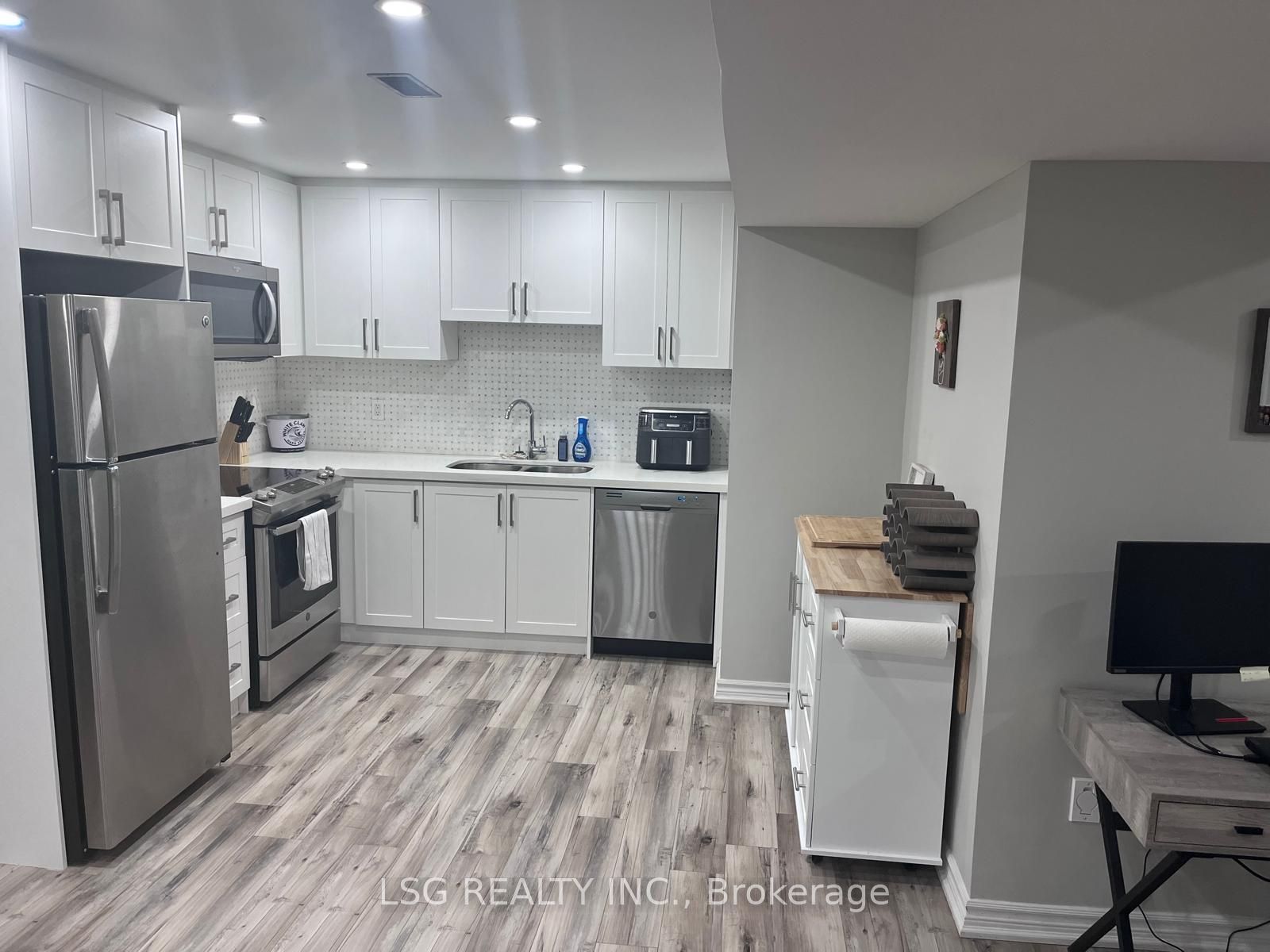19 Tesla Crescent Basement Property Photo 4