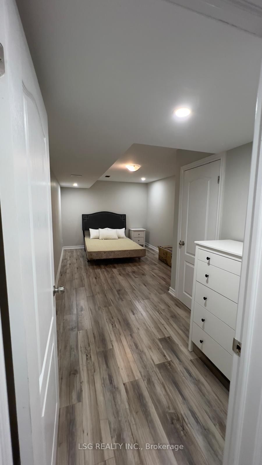19 Tesla Crescent Basement Property Photo 8