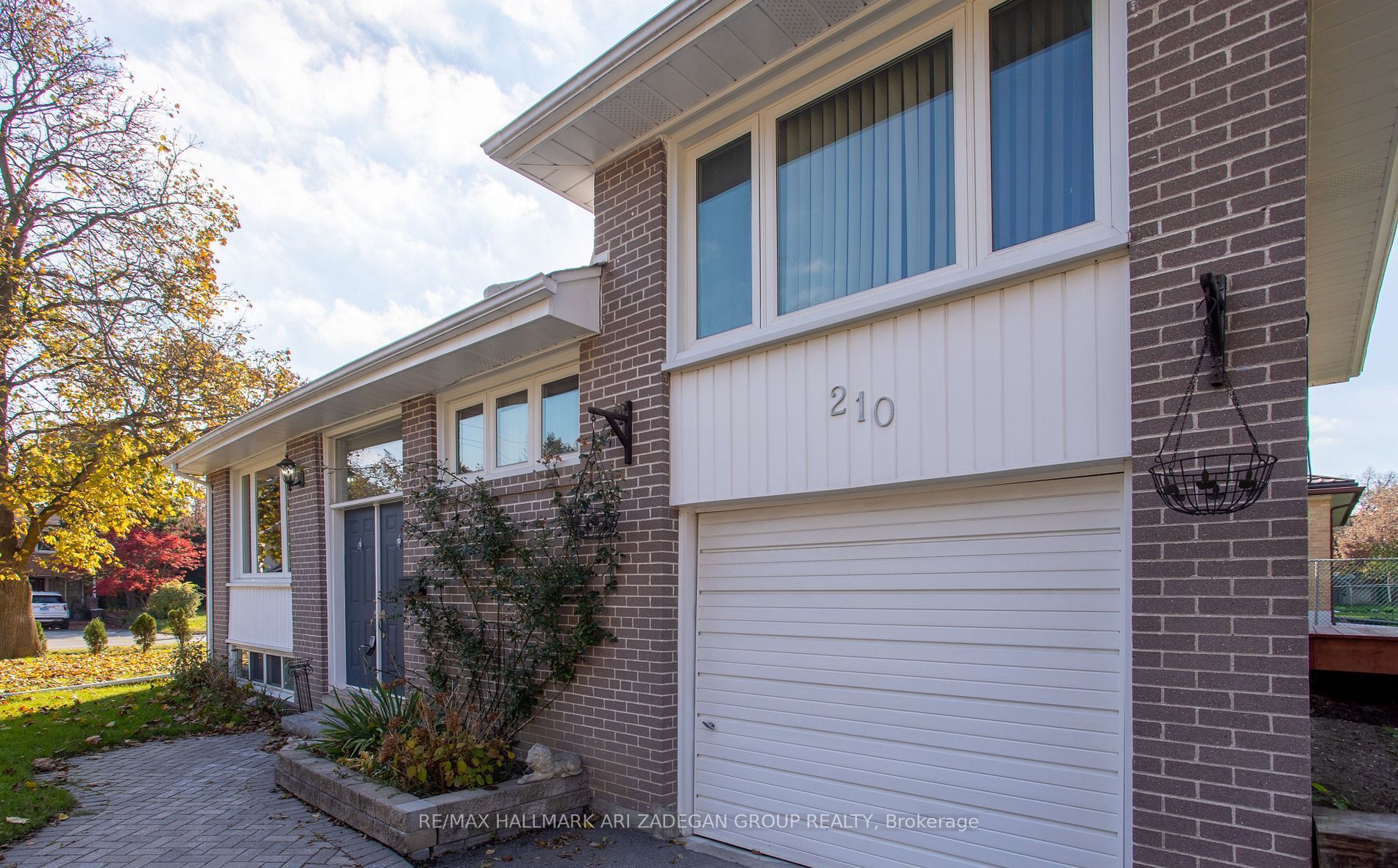 210 Harrygan Crescent Property Photo 3