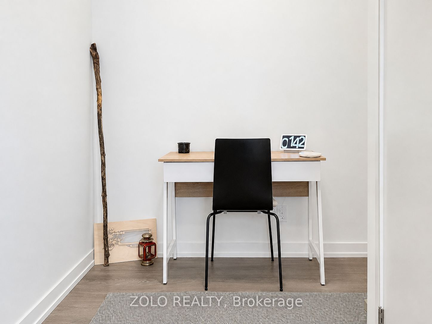 8 Beverley Glen Boulevard 121 Property Photo 5