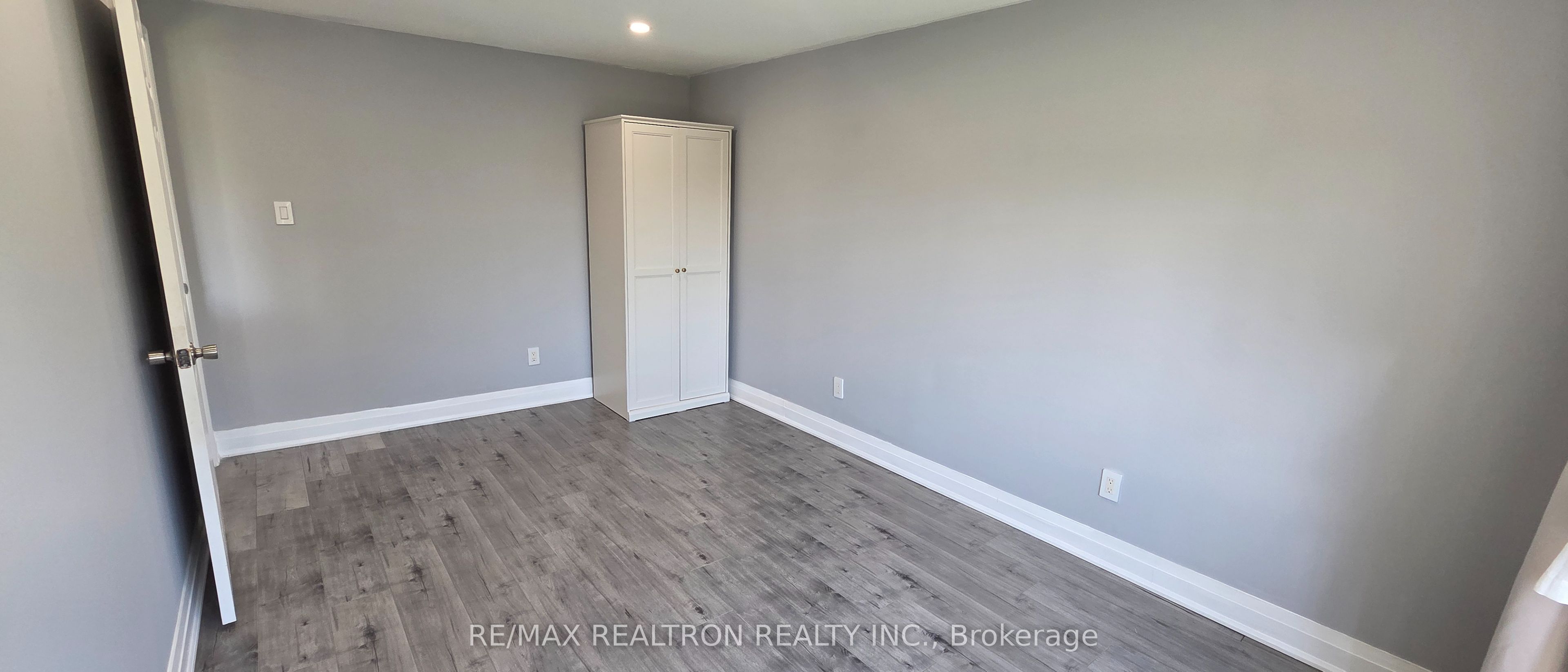 45 Hopewell Avenue Property Photo 6