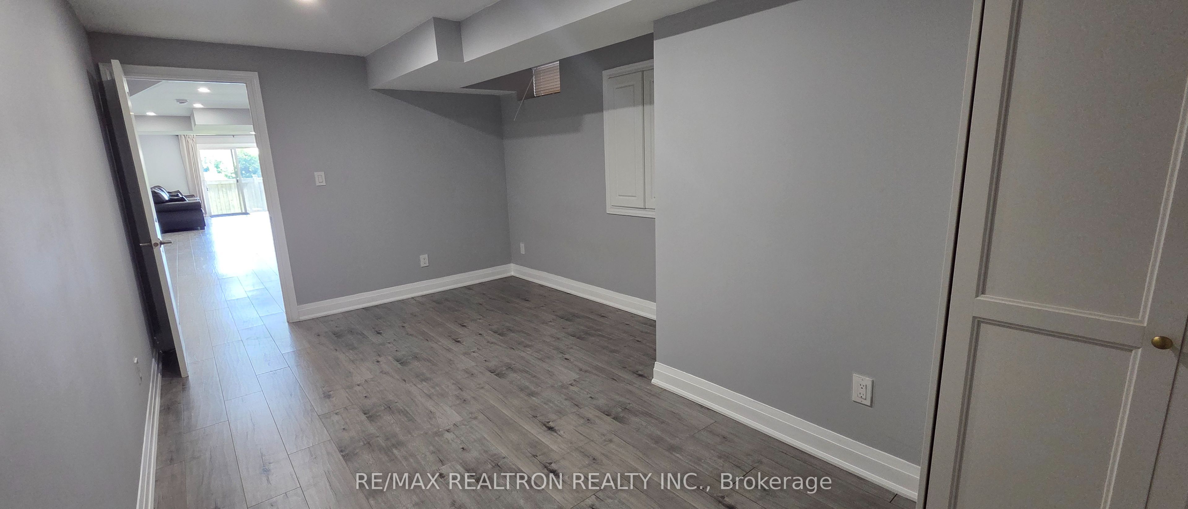 45 Hopewell Avenue Property Photo 13