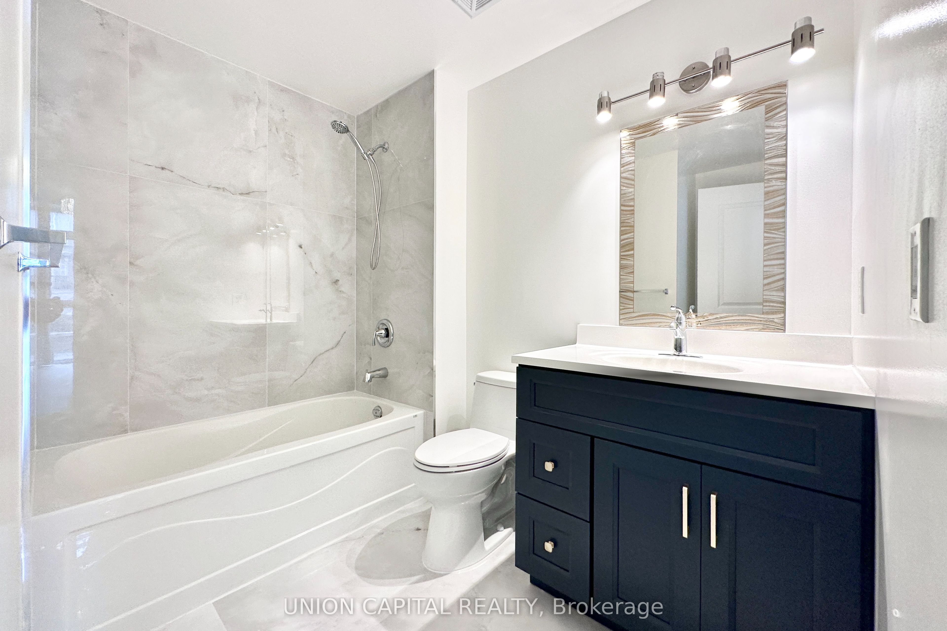 39 Upper Duke Crescent 120 Property Photo 22