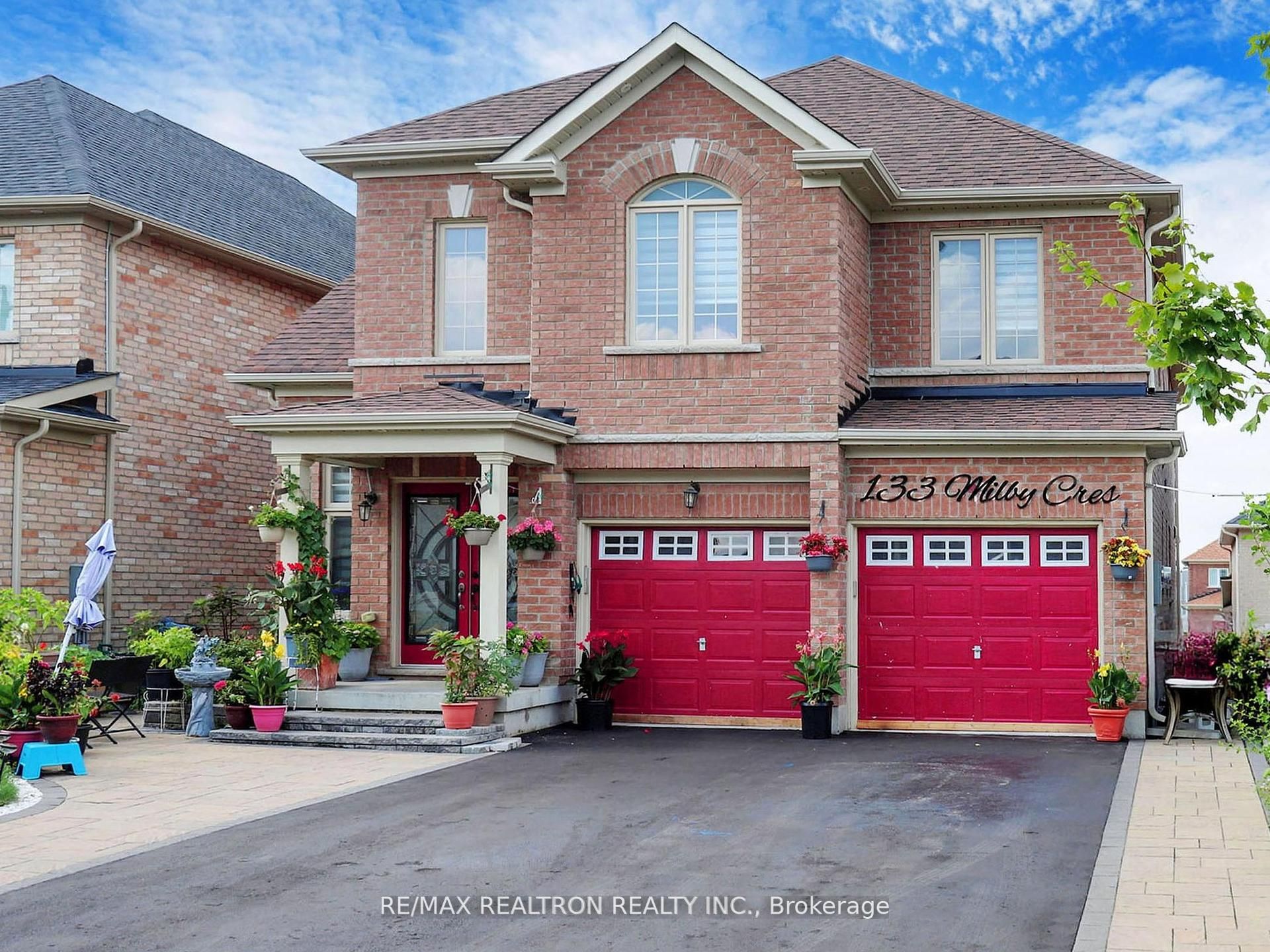 133 Milby Crescent Property Photo 2