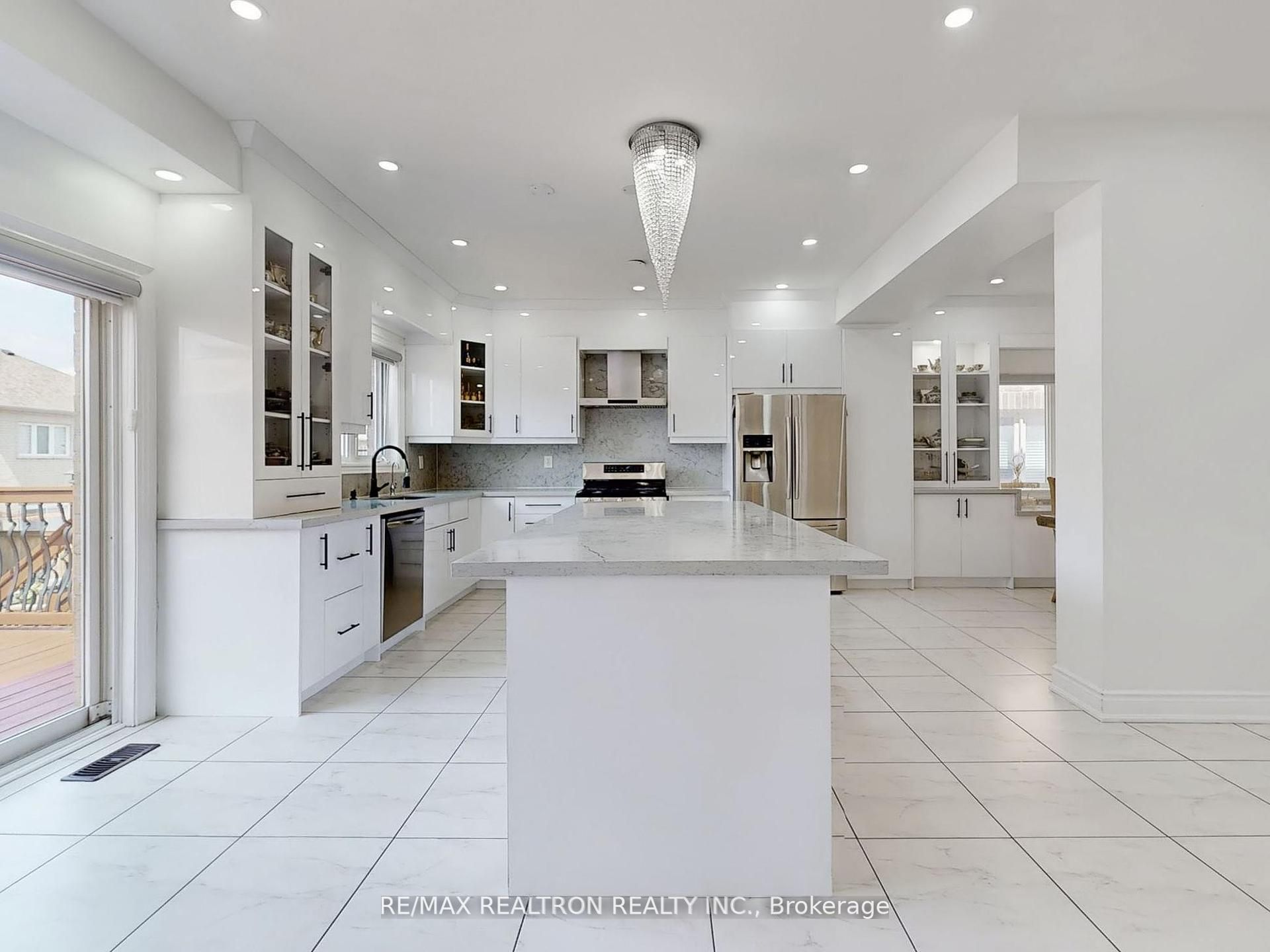 133 Milby Crescent Property Photo 14