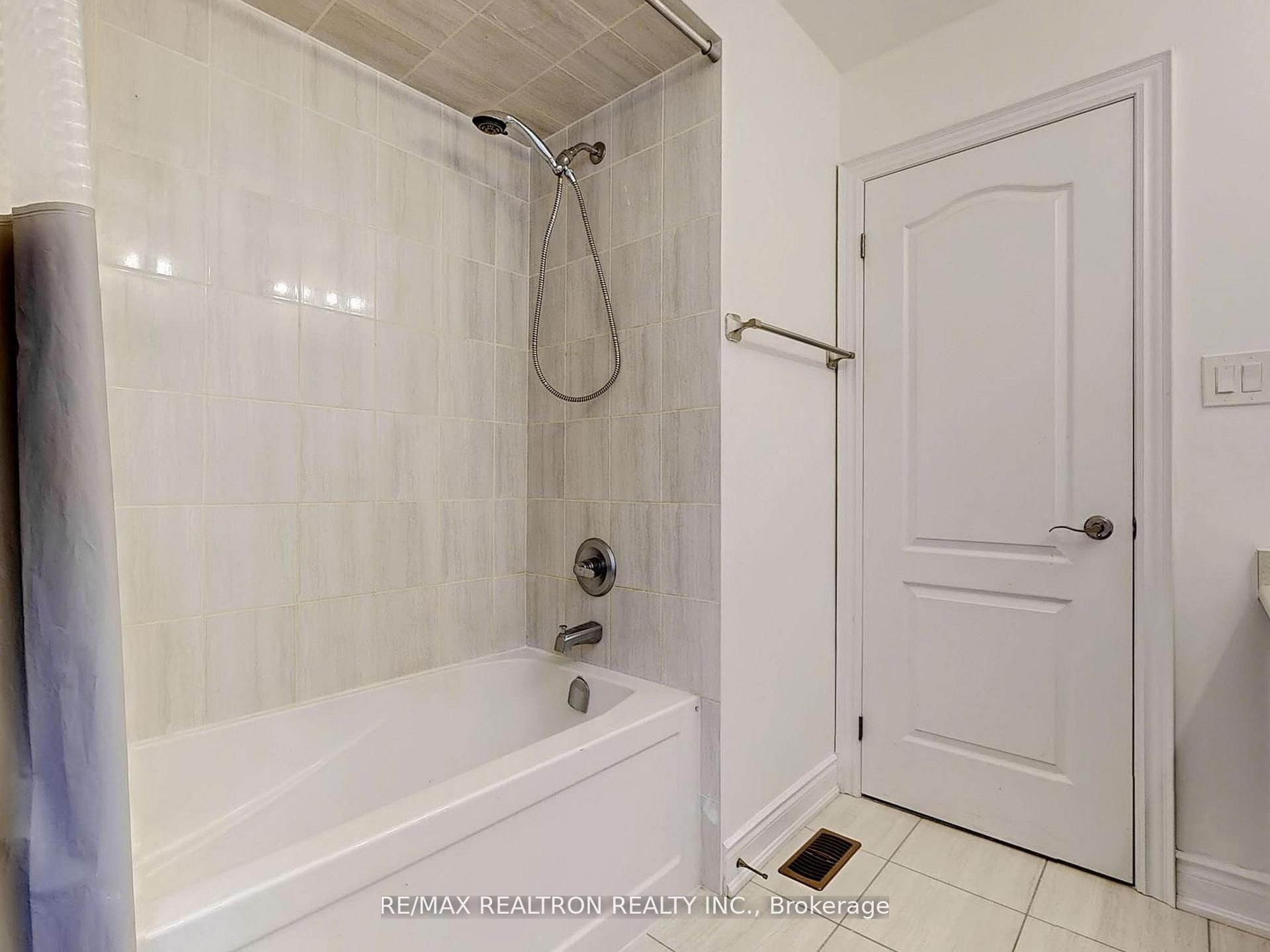133 Milby Crescent Property Photo 40